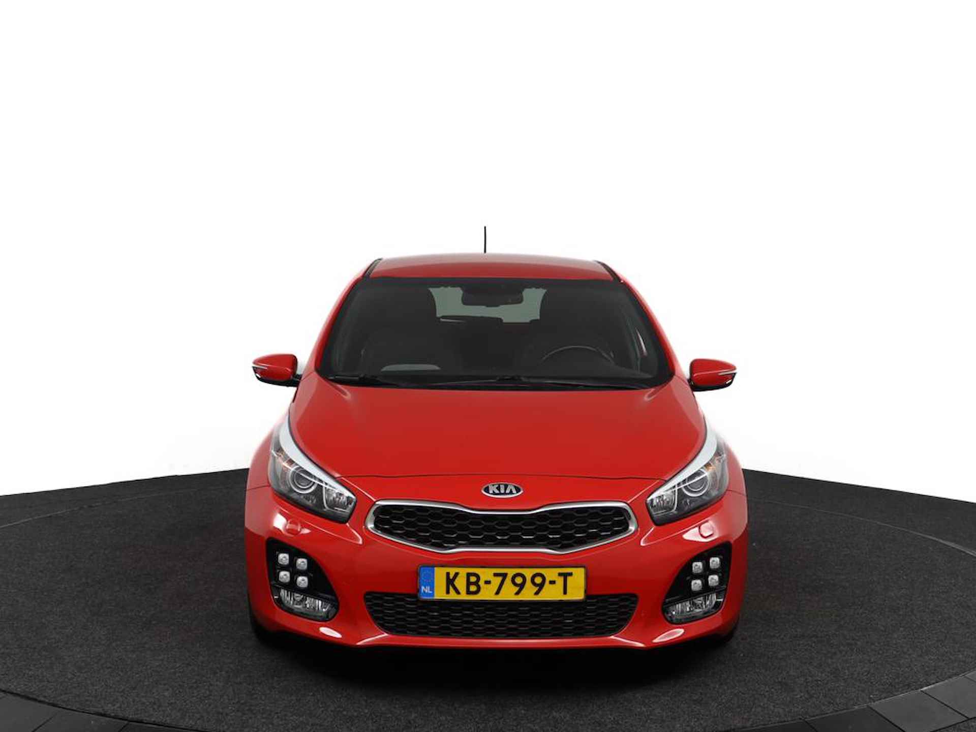 Kia cee'd 1.0 T-GDi GT-Line | Prachtige Sportieve auto | Navigatie | Climate control | Cruise control | Stoel/stuurverwarming | Trekhaak | Lichtmetaal 17 inch - 15/46