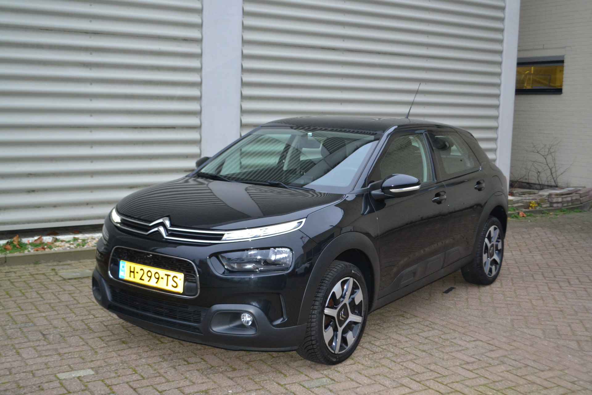 Citroën C4 Cactus 1.2 PT 110PK I Feel I AUTOMAAT I NAVIGATIE I GRIP CONTROLE I ACHTERUITRIJCAMERA I LM VELGEN I EAT = VOL AUTOMAAT I - 2/37