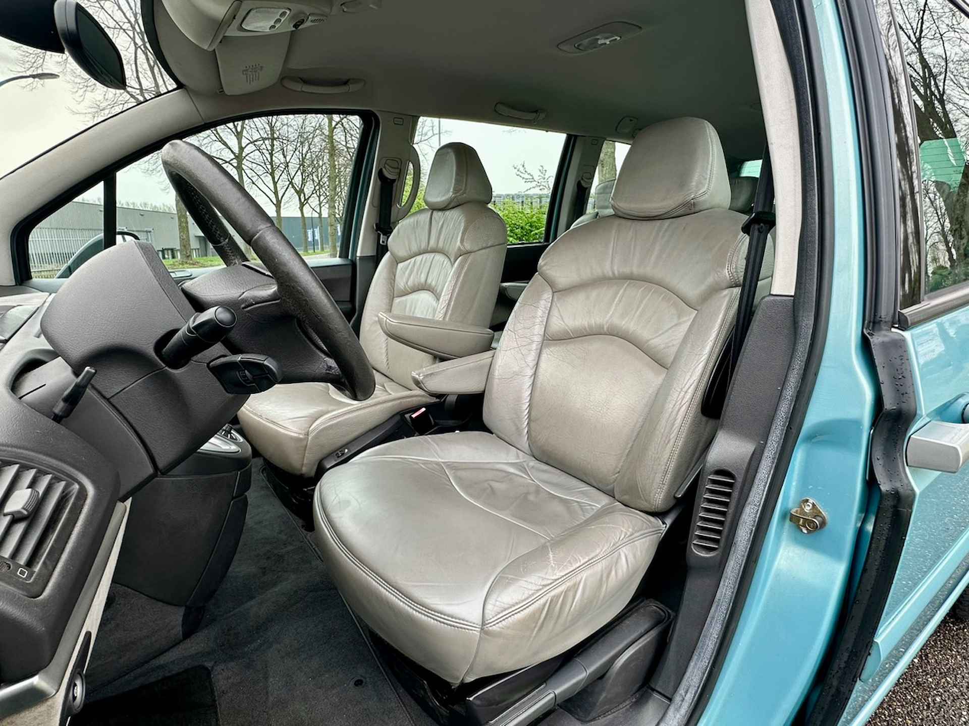 Citroën C8 3.0 V6 Exclusive Suite | Perfecte conditie! | Beige leder | Captain chairs | Elektrische stoelen - 21/24