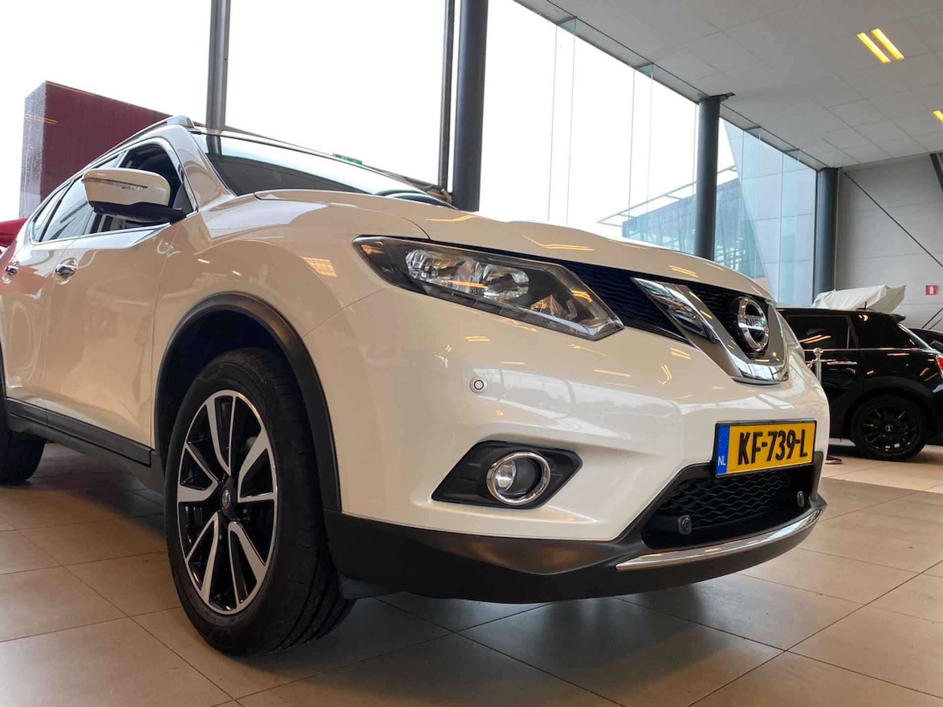 Nissan X-Trail 1.6 DIG-T N-Connecta,NL Auto,100% Onderhouden,Panoramadak,Navigatie,Rondomzichtcamera,Trekhaak,Keyless Entry,V&A,Sensoren,Climat - 3/27