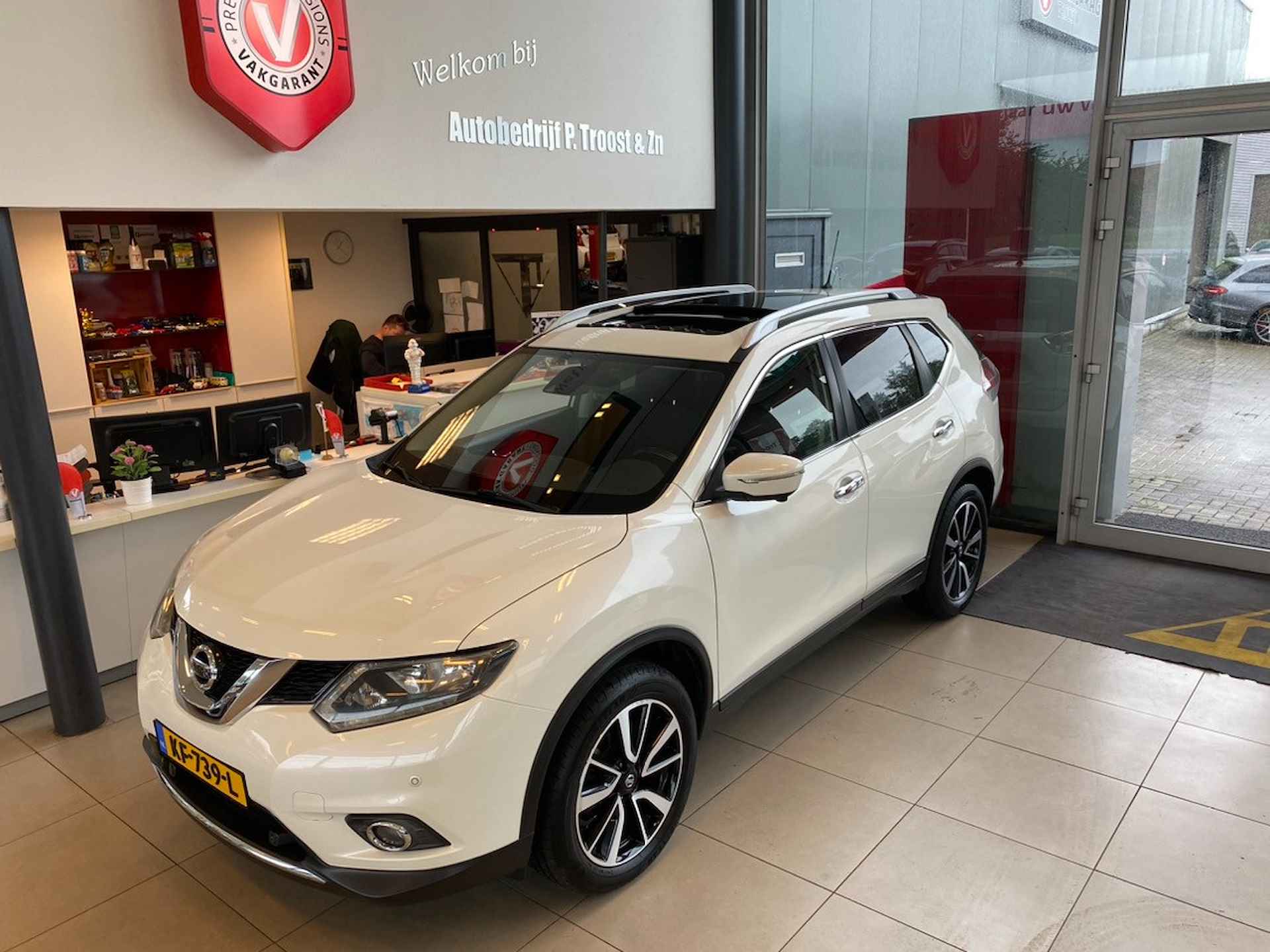 Nissan X-Trail 1.6 DIG-T N-Connecta,NL Auto,100% Onderhouden,Panoramadak,Navigatie,Rondomzichtcamera,Trekhaak,Keyless Entry,V&A,Sensoren,Climat - 7/27