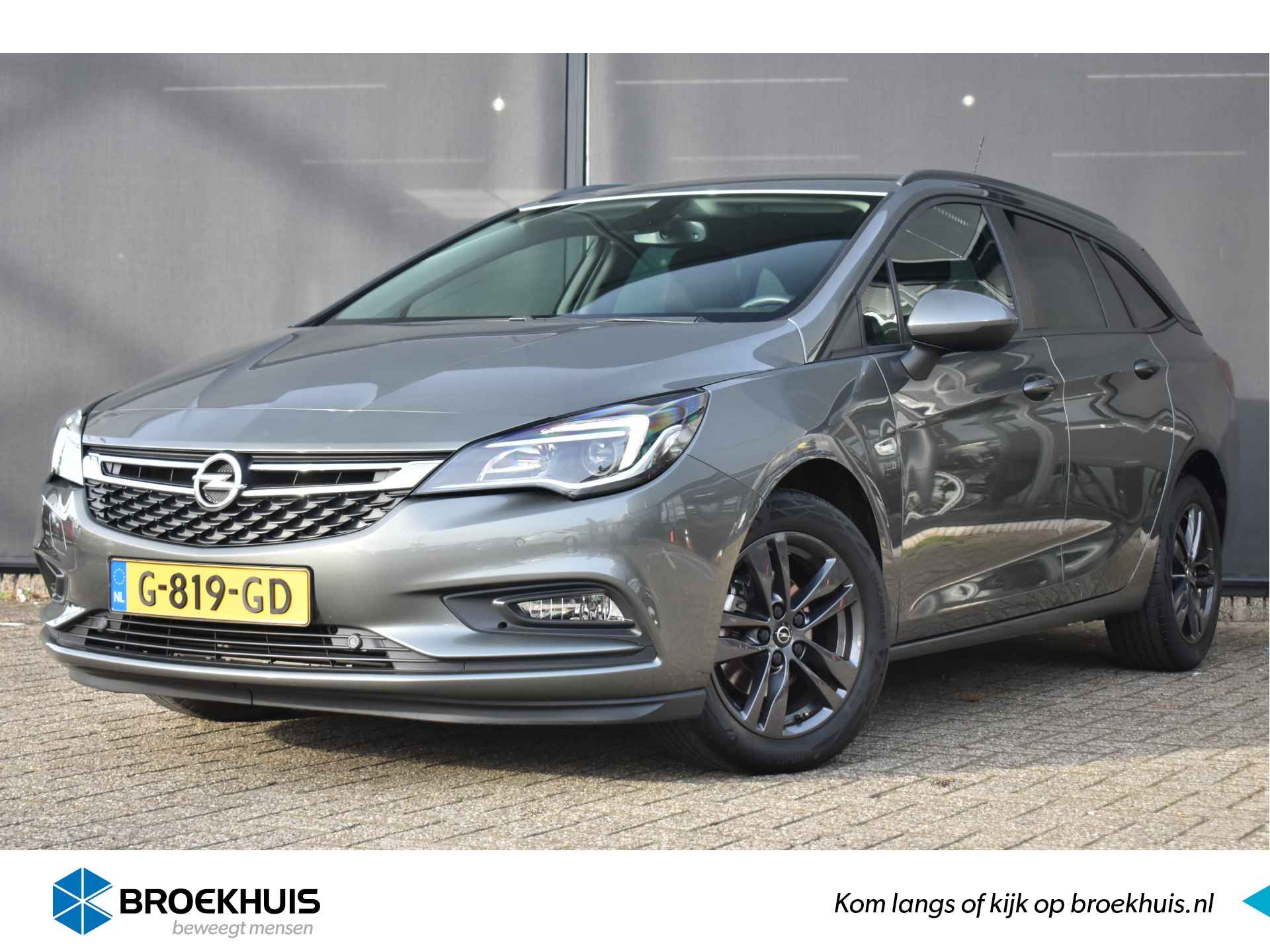 Opel Astra Sports Tourer 1.0 Turbo 120 Jaar Edition+ | Navigatie | Getint Glas | Parkeersensoren | Climate Control | Cruise Control | 1e Ei - 1/46