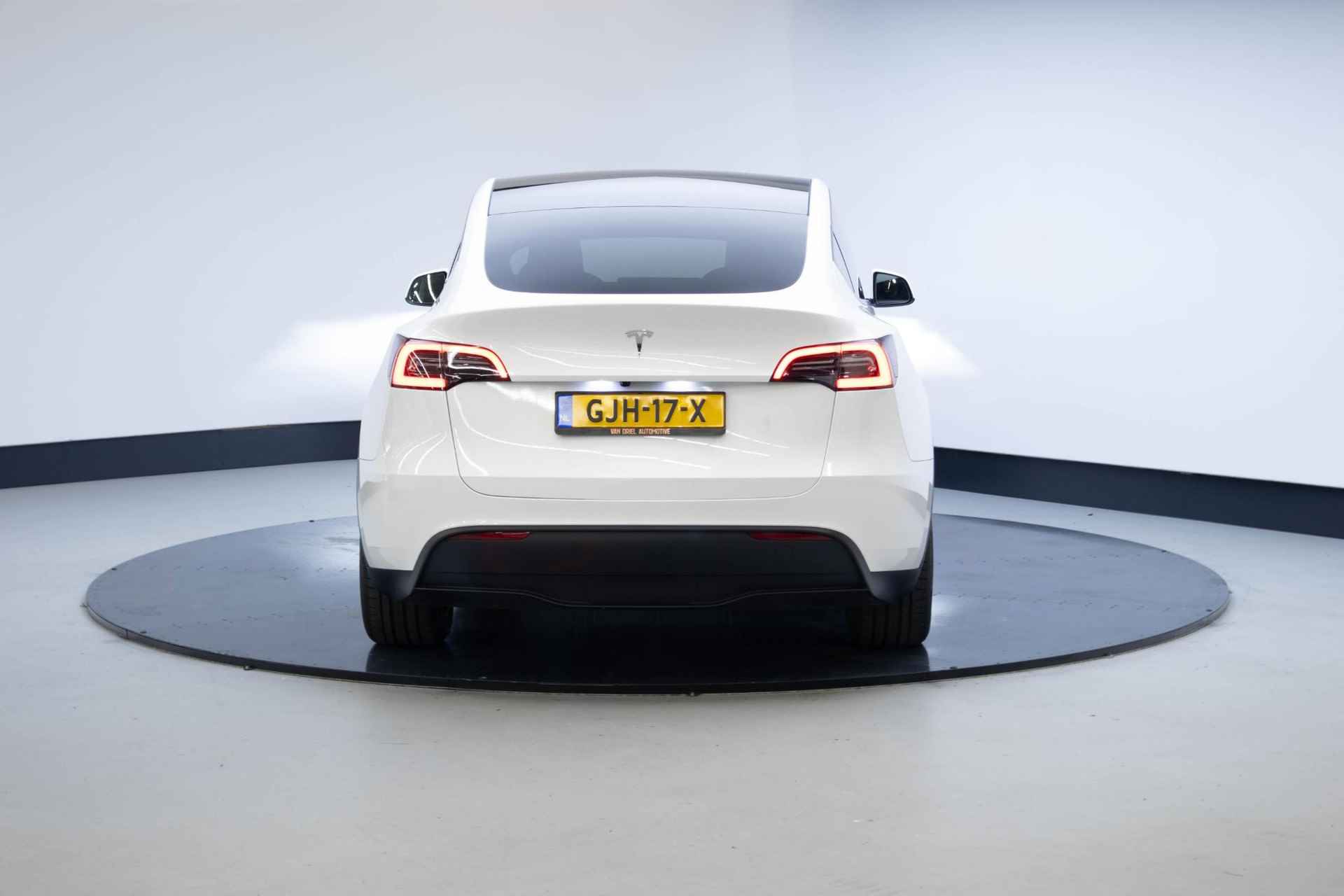 Tesla Model Y RWD 58 kWh - 16/22