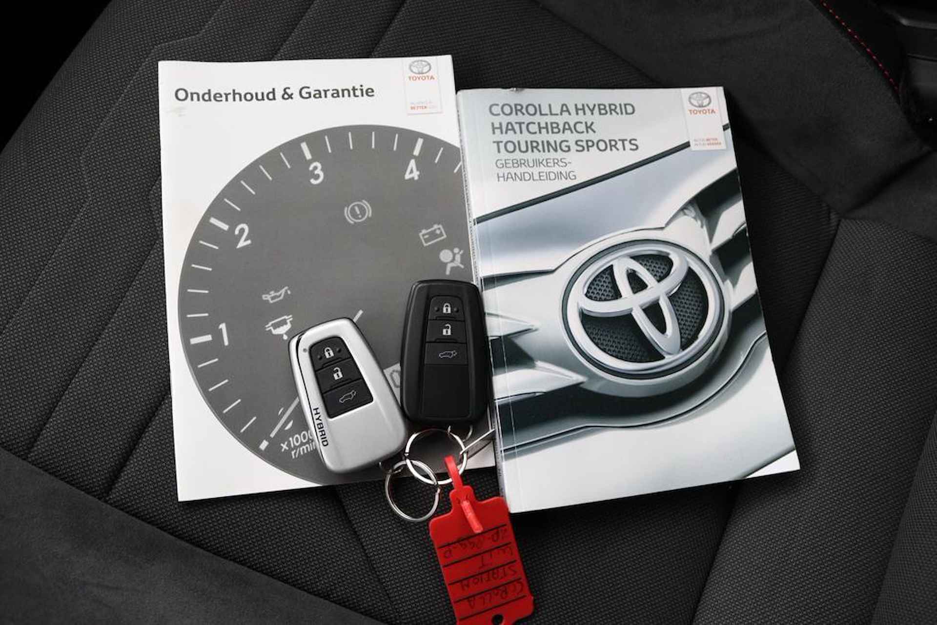 Toyota Corolla Touring Sports 2.0 Hybrid Executive | Navigatie | Trekhaak | Keyless | Winterset | - 11/56