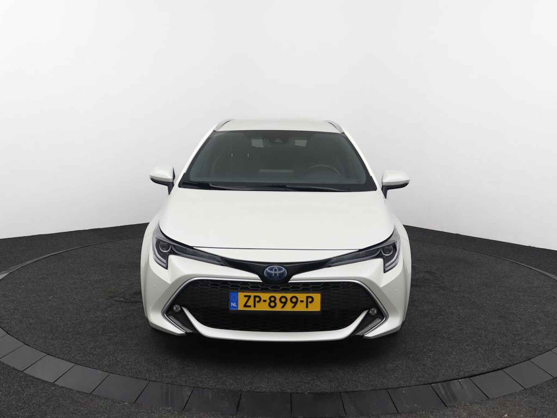 Toyota Corolla Touring Sports 2.0 Hybrid Executive | Navigatie | Trekhaak | Keyless | Winterset | - 16/56