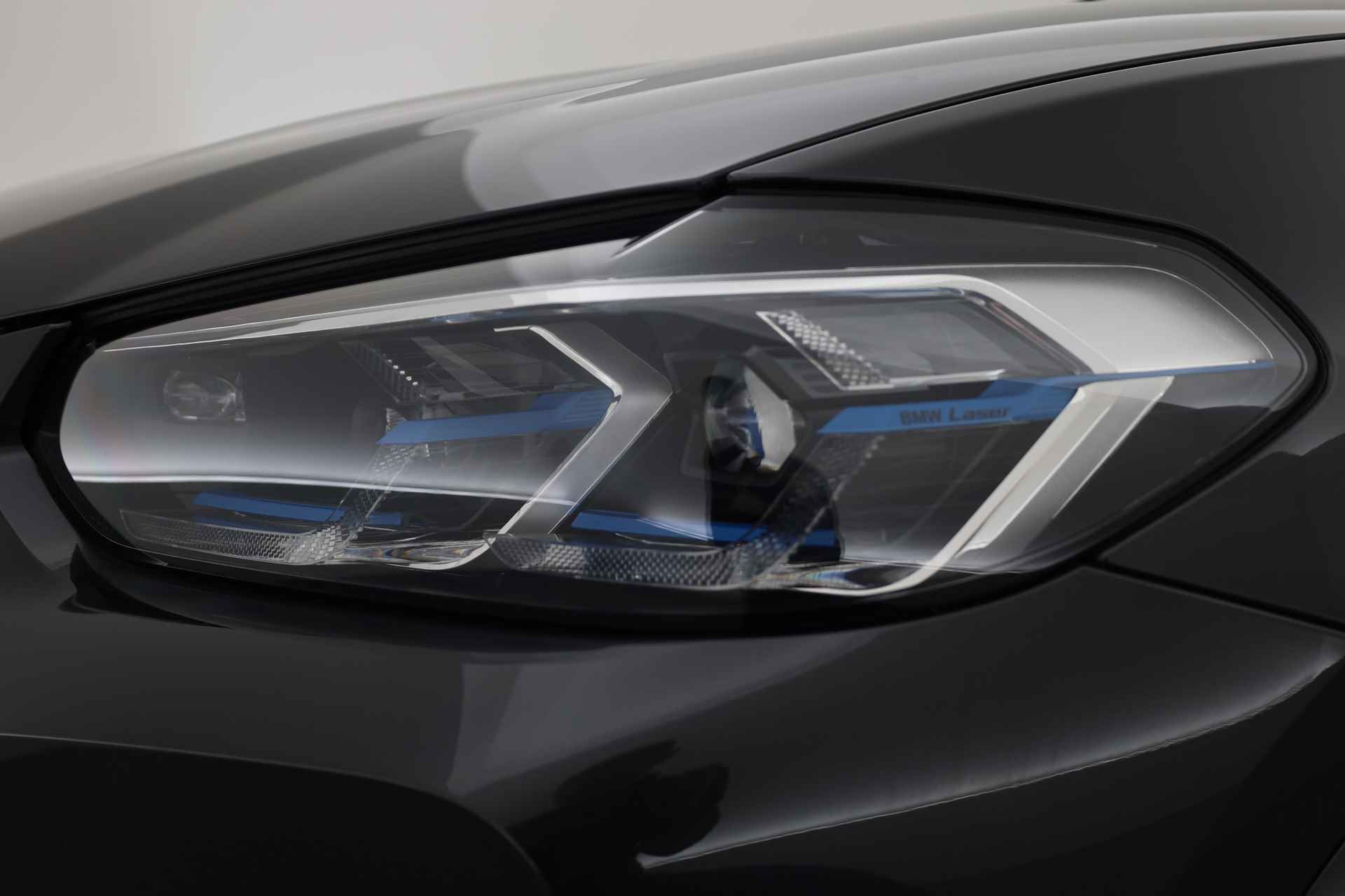 BMW X3 30e M Sportpakket Shadow line Lci | Pano | Leder | Carbon int. | HUD | Keyless | 360 cam | Laser LED - 27/32