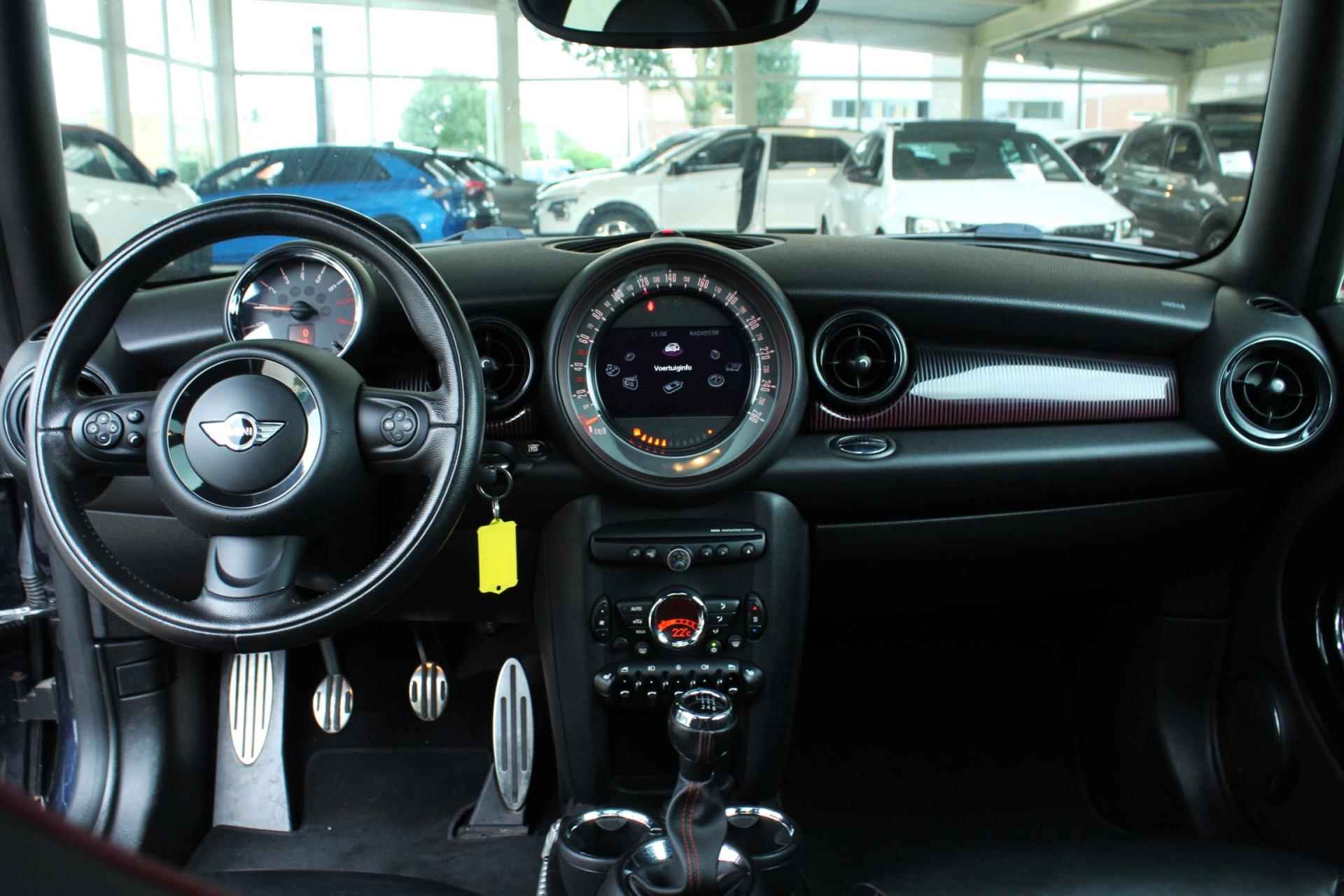 Mini Clubman 1.6 Cooper S Hampton | PANORAMA | NAVI | LEDER | XENON - 11/44