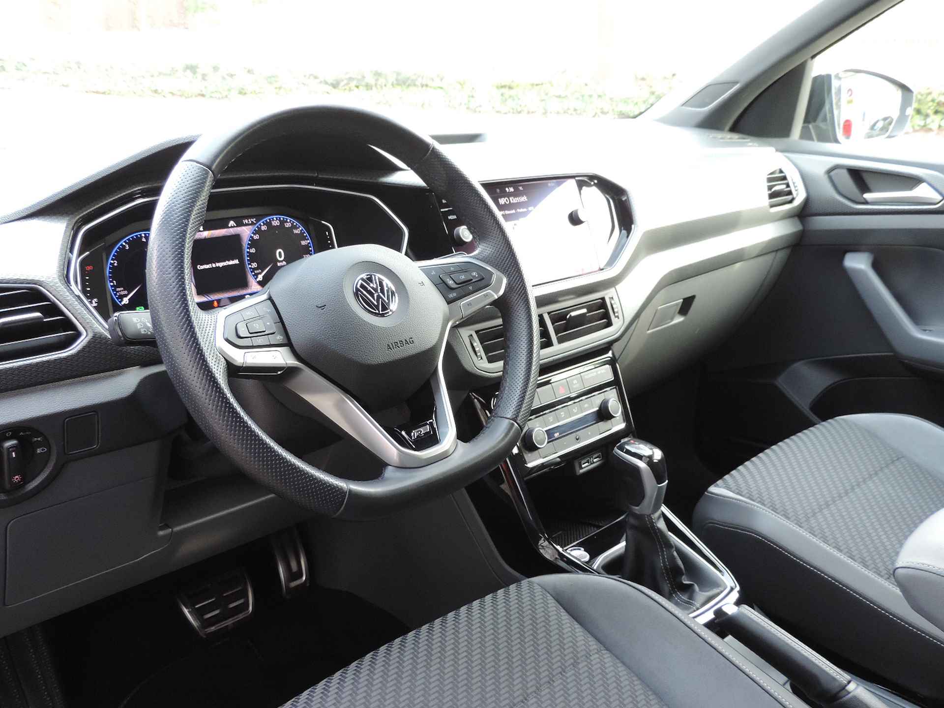 Volkswagen T-Cross 1.5 TSI 150PK R-Line DSG - Camera | Carplay | ACC | Alarm | LED | Virtual - 26/48
