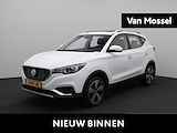 MG ZS EV Luxury 45 kWh | PANORAMADAK | LEDER | ACHTERUITRIJCAMERA | PARKEERSENSOREN | ADAPTIVE CRUISE CONTROL | LANE ASSIST | STOELVERWARMING | AIRCO |