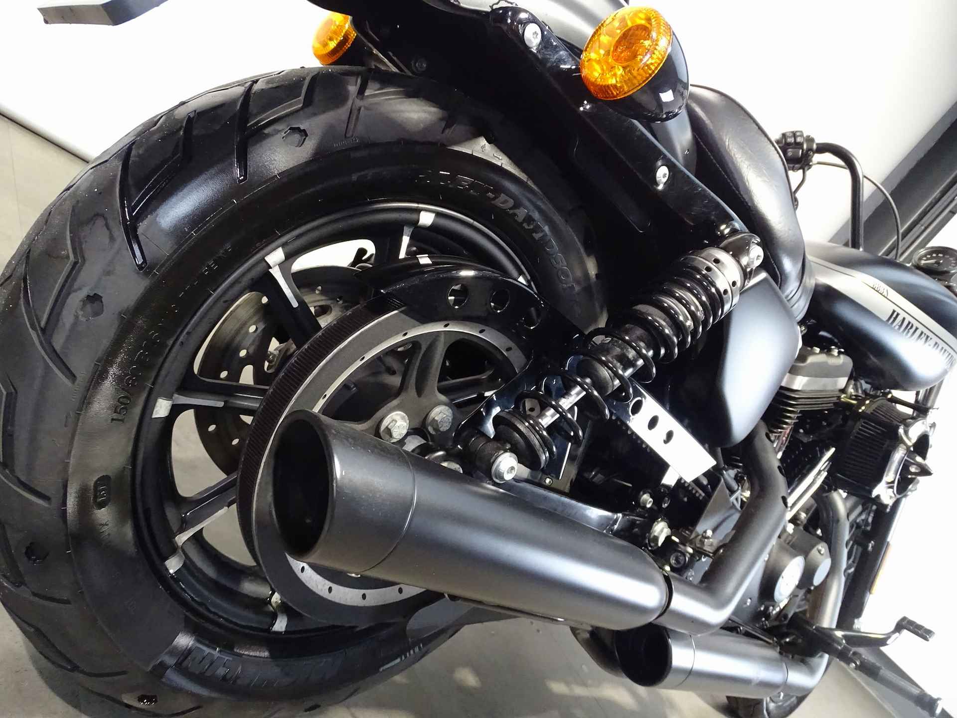 Harley-Davidson SPORTSTER IRON 883 - 5/7