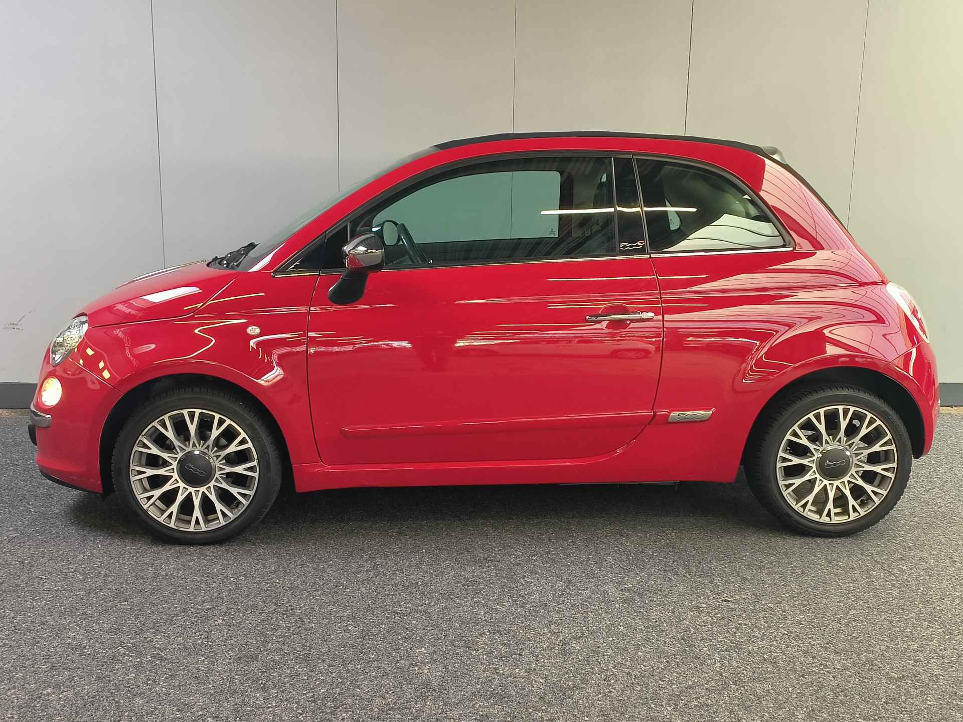 Fiat 500C 0.9 TwinAir Lounge AUTOMAAT uit 2013 Rijklaar + 12 maanden Bovag-garantie Henk Jongen Auto's in Helmond,  al 50 jaar service zoals 't hoort! - 6/42