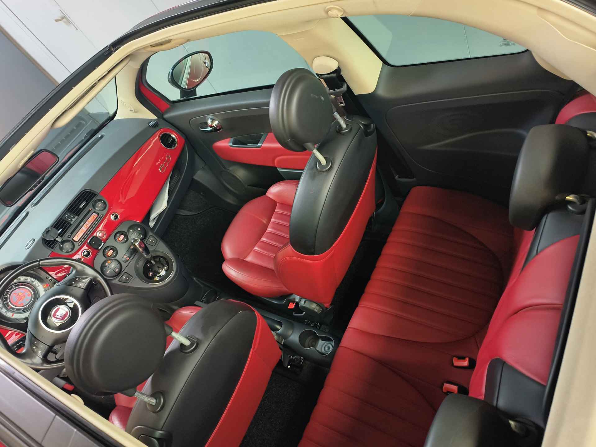 Fiat 500C 0.9 TwinAir Lounge AUTOMAAT uit 2013 Rijklaar + 12 maanden Bovag-garantie Henk Jongen Auto's in Helmond,  al 50 jaar service zoals 't hoort! - 34/42