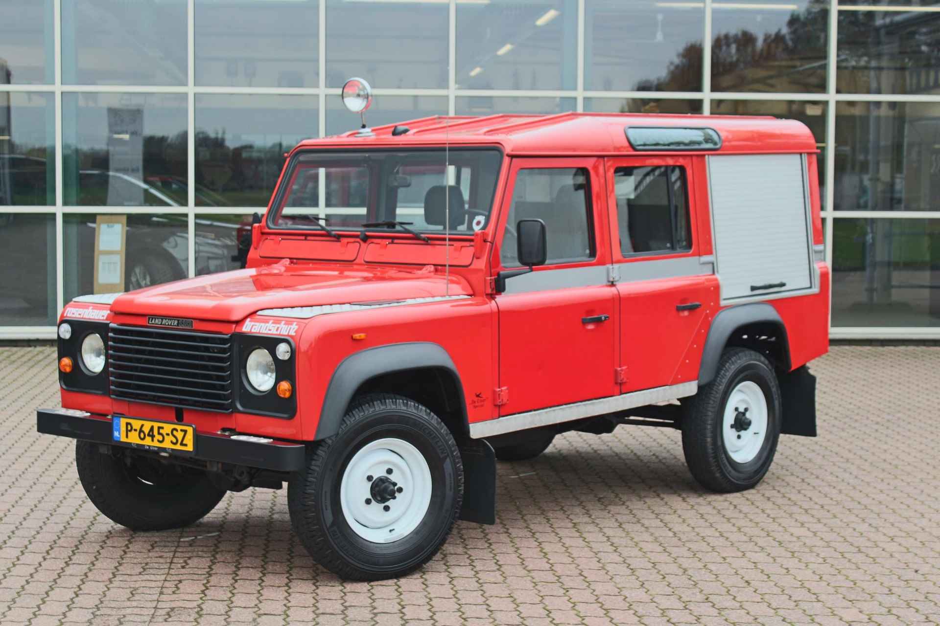 Land Rover Defender 3.5 V8 110" County Brandweer Rosenbauer ombouw 25.203 Km! - 3/62