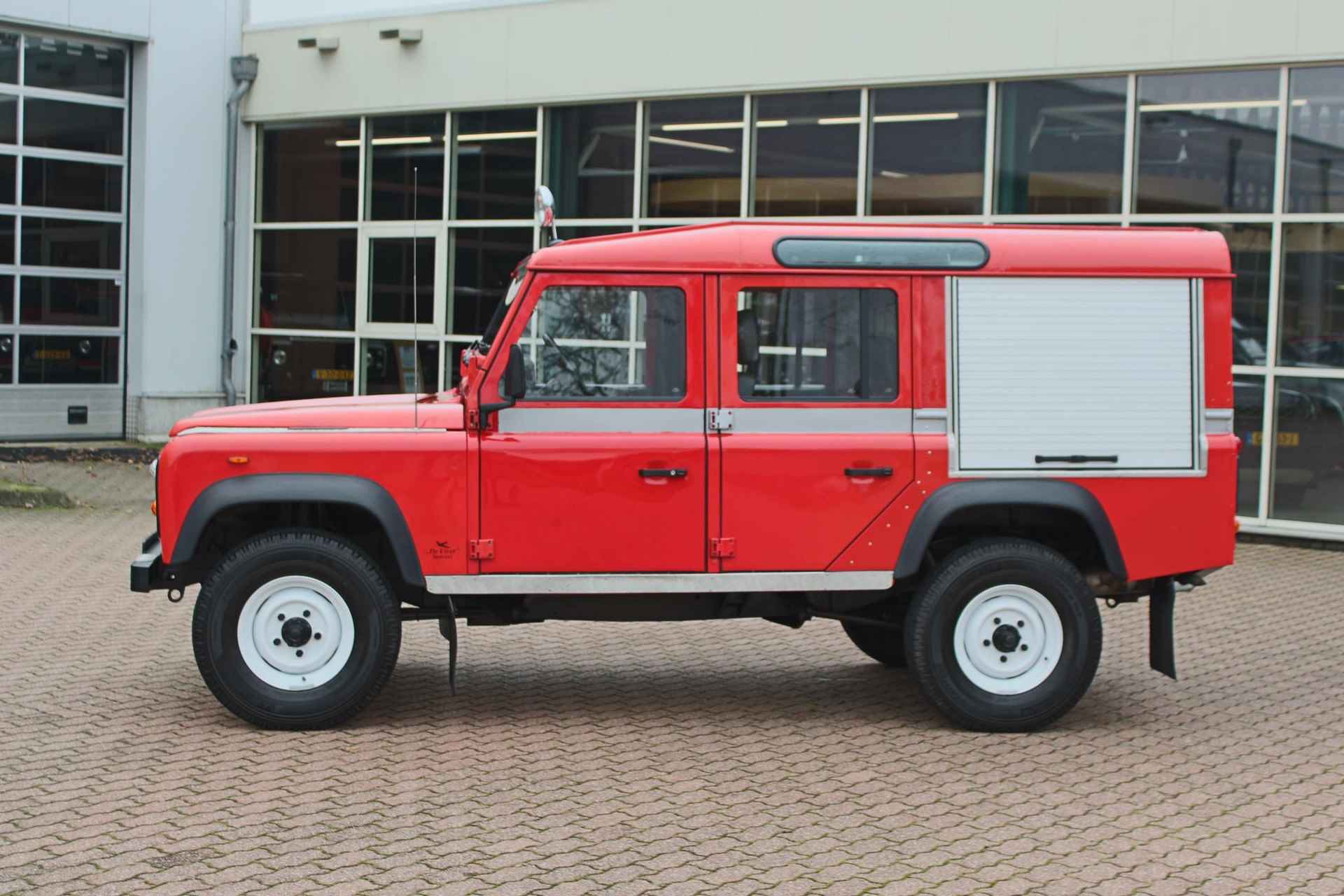 Land Rover Defender 3.5 V8 110" County Brandweer Rosenbauer ombouw 25.203 Km! - 7/62