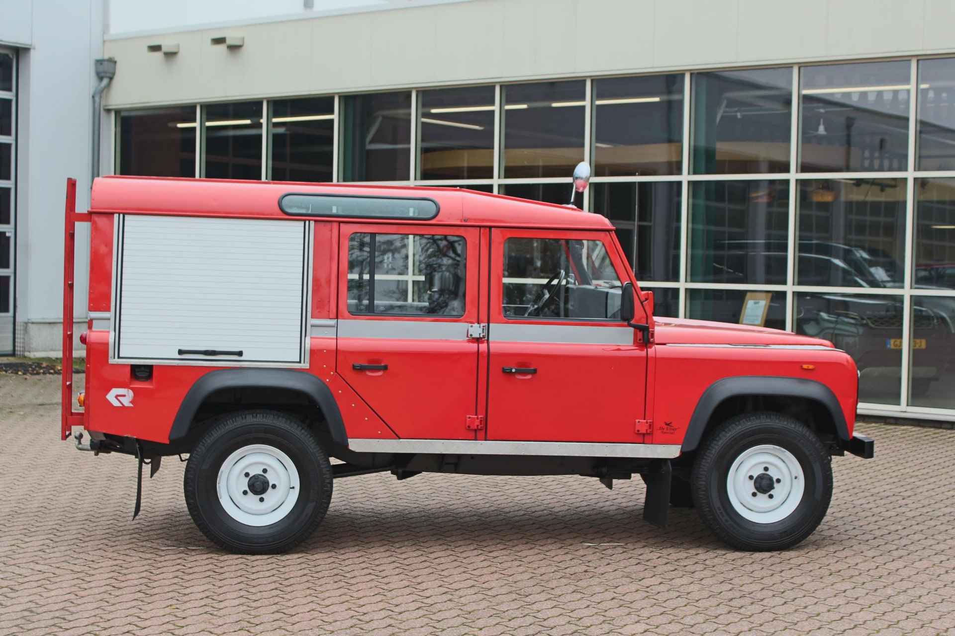 Land Rover Defender 3.5 V8 110" County Brandweer Rosenbauer ombouw 25.203 Km! - 10/62