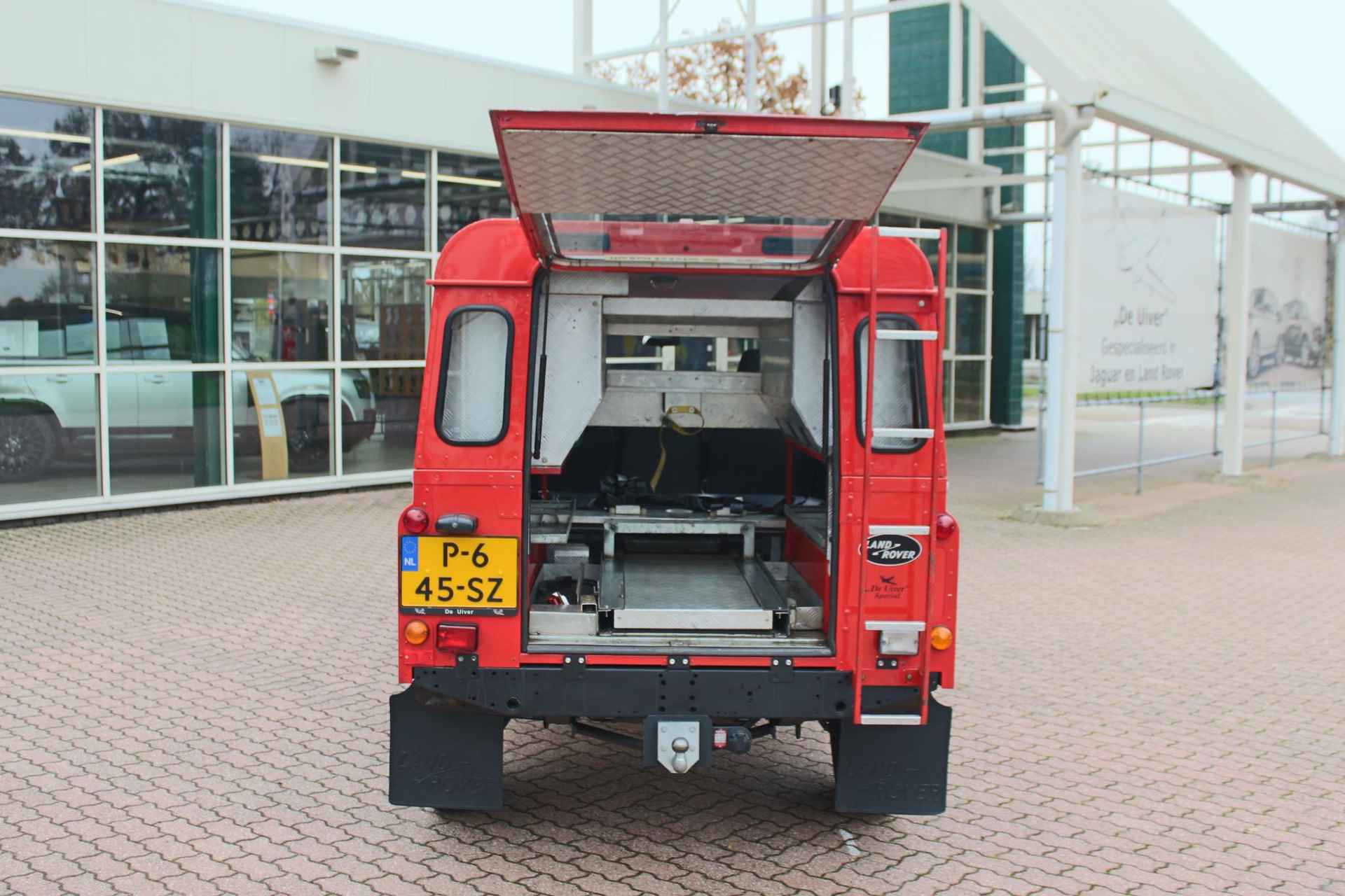 Land Rover Defender 3.5 V8 110" County Brandweer Rosenbauer ombouw 25.203 Km! - 12/62