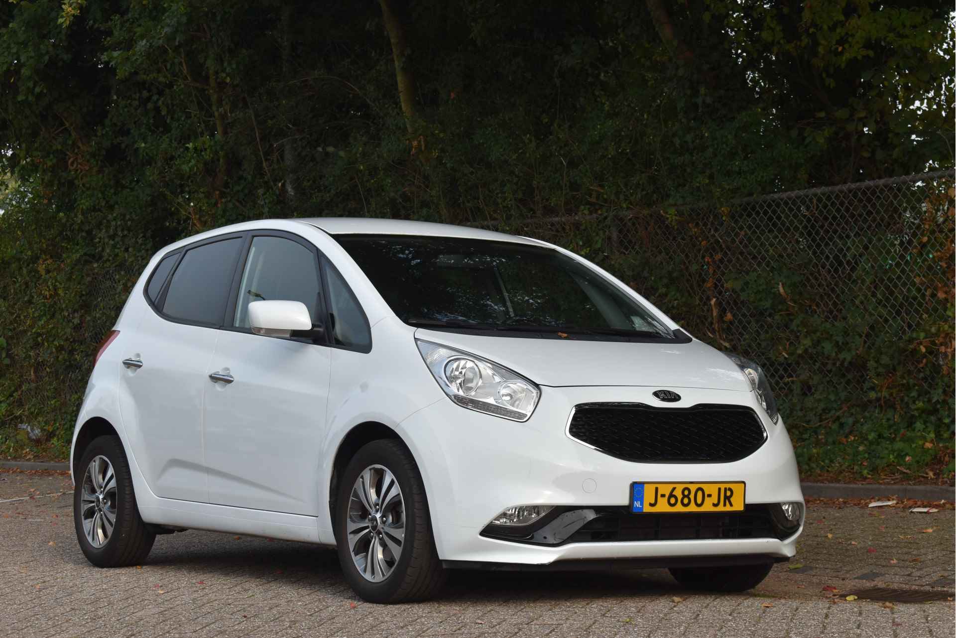 Kia Venga 1.6 CVVT ExecutiveLine,BOEKJES,NAP EN ONDERHOUDSHISTORIE - 9/38