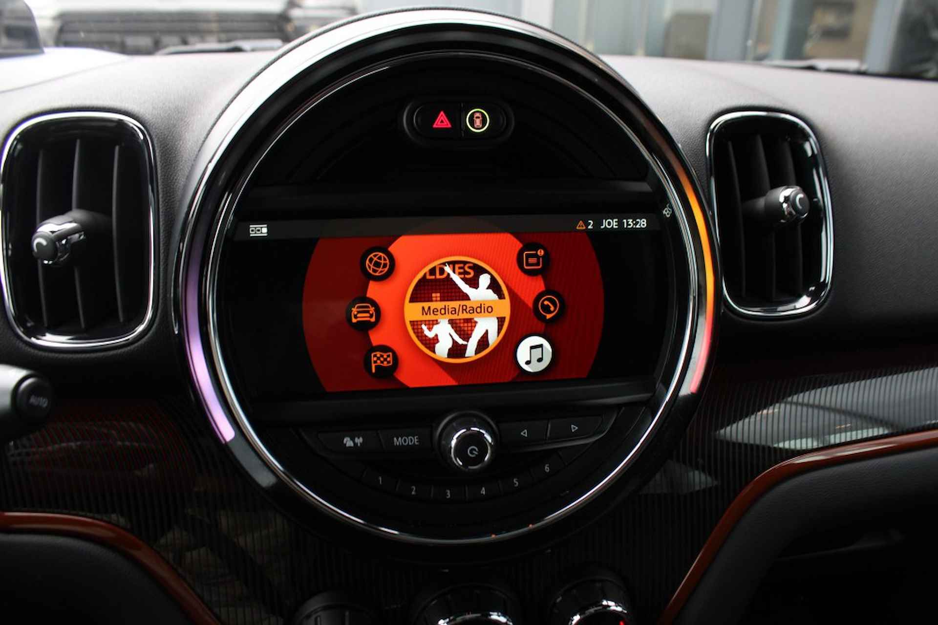 MINI Countryman 1.5 COOPER  Chili / Navigatie / HUD / Panorama dak / 19 inch - 31/51