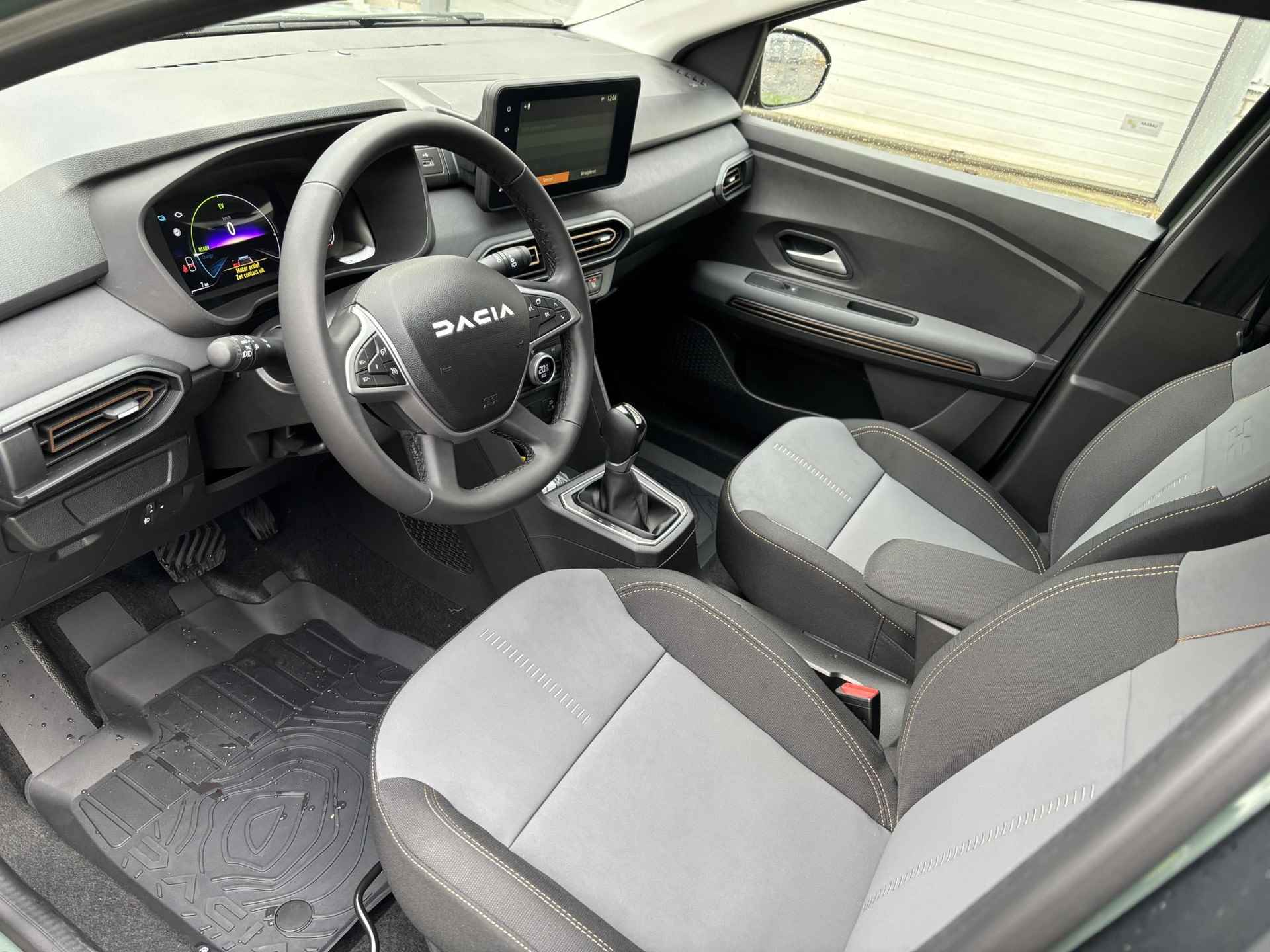 Dacia Jogger 1.6 Hybrid 140 Extreme 7p. / DEMO / Levertijd I.O. / Stoelverwarming / Draadloos Carplay / Android Auto / - 27/46