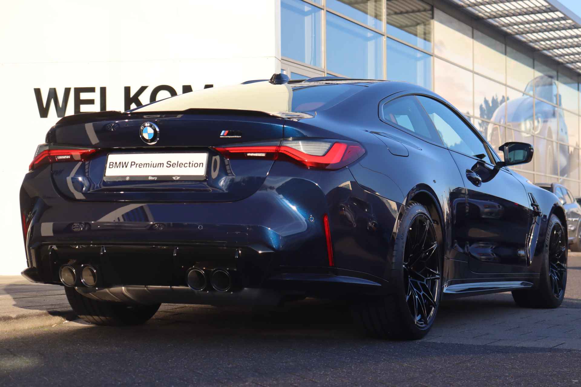 BMW 4 Serie Coupé M4 xDrive Competition High Executive Automaat / M Drive Professional / M Carbon-keramisch remmen / M Sportstoelen / Laserlight / Adaptief M Onderstel / Stoelventilatie - 13/39