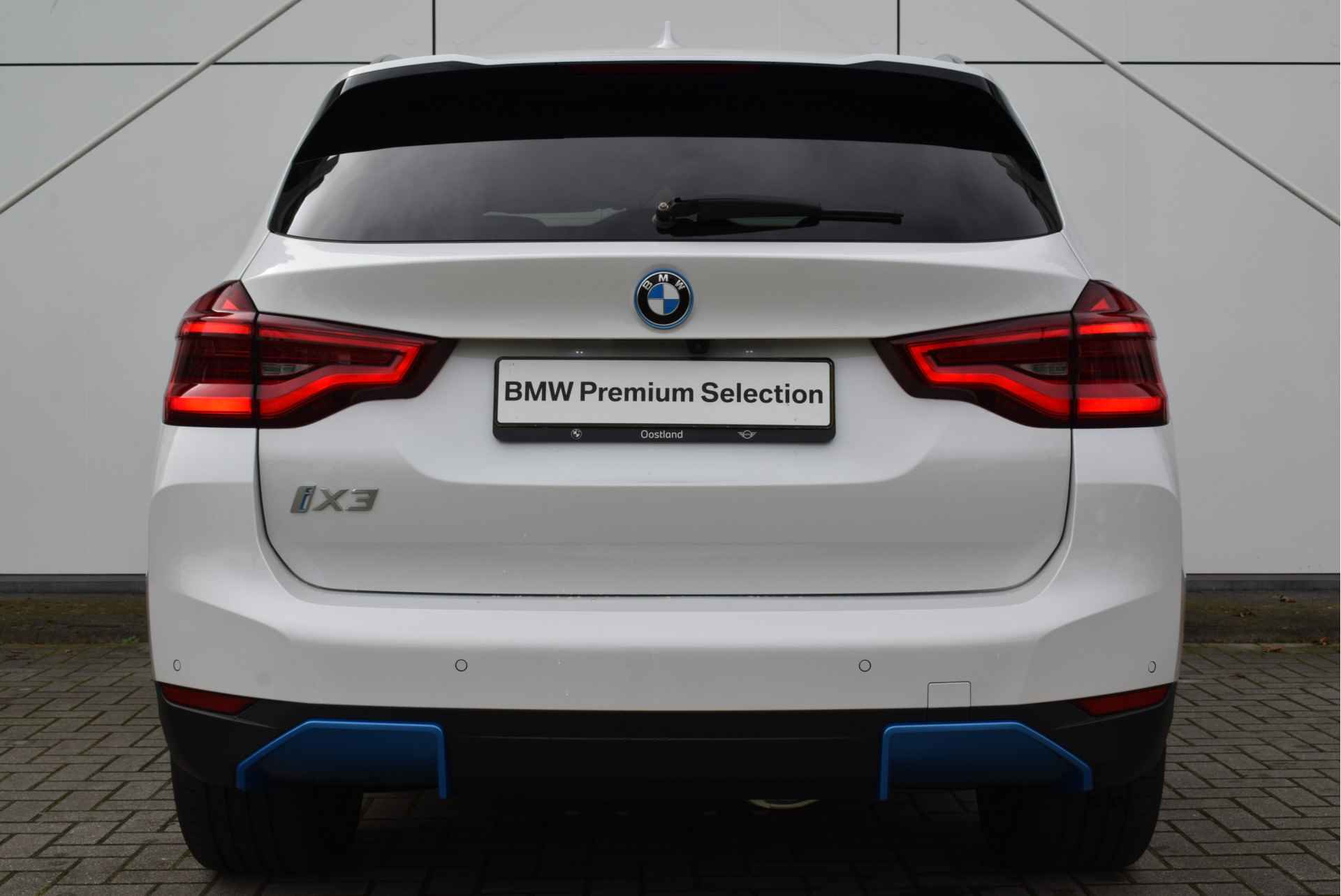 BMW iX3 High Executive 80 kWh / Sportstoelen / Trekhaak / Adaptieve LED / Parking Assistant Plus / Comfort Access / Gesture Control / Adaptief onderstel - 9/33
