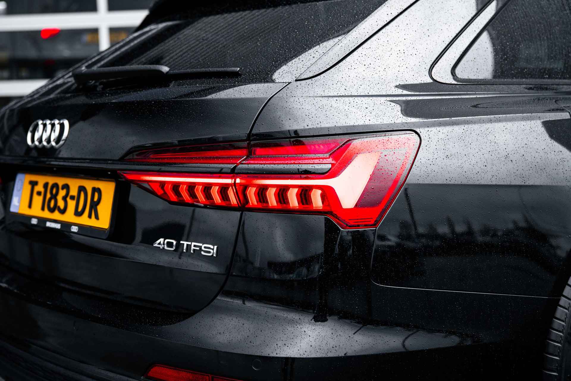 Audi A6 Avant 40 TFSI 204pk S edition Competition | Panoramadak | Stoelverwarming | Afgevlakt stuur | - 24/64
