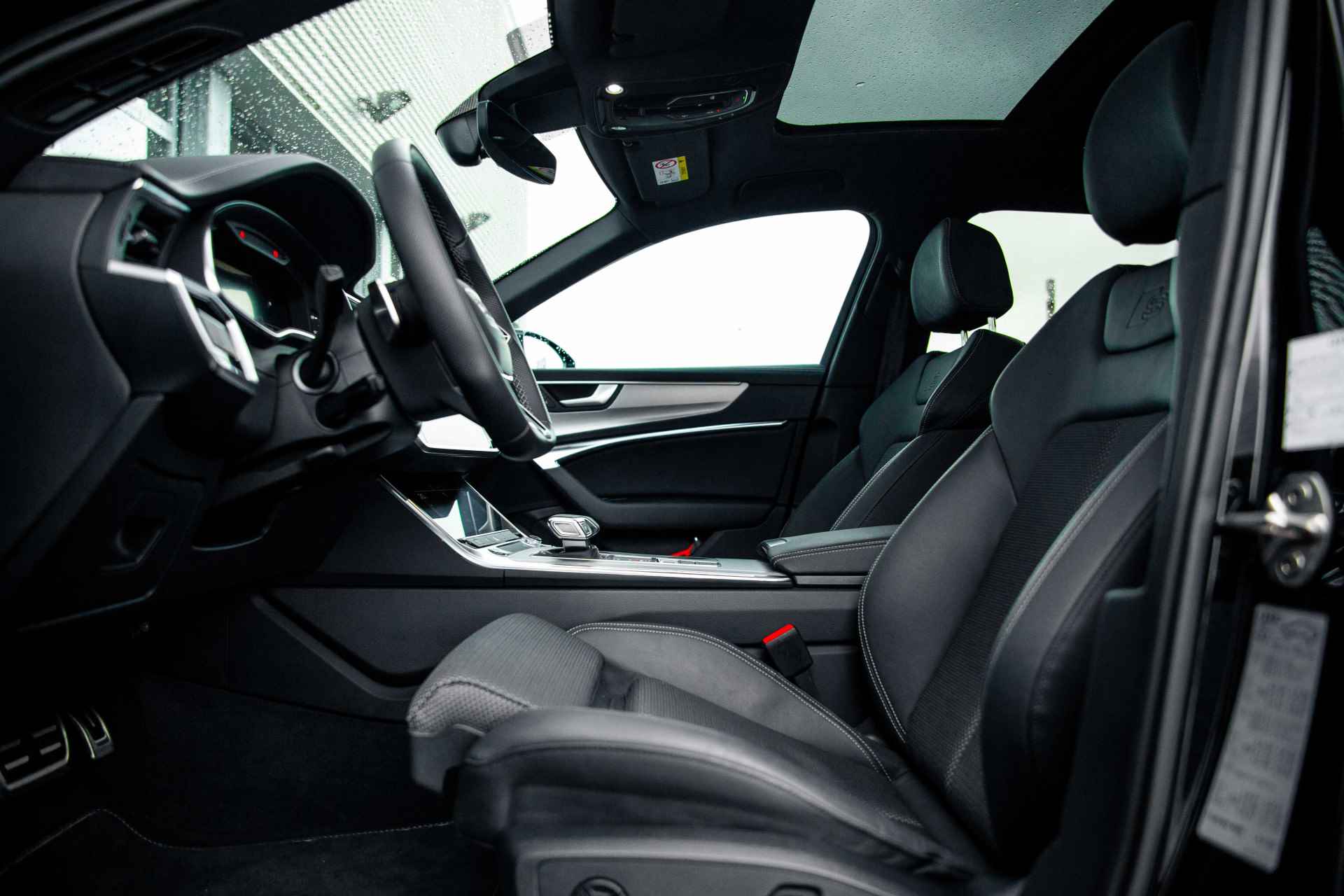 Audi A6 Avant 40 TFSI 204pk S edition Competition | Panoramadak | Stoelverwarming | Afgevlakt stuur | - 32/64