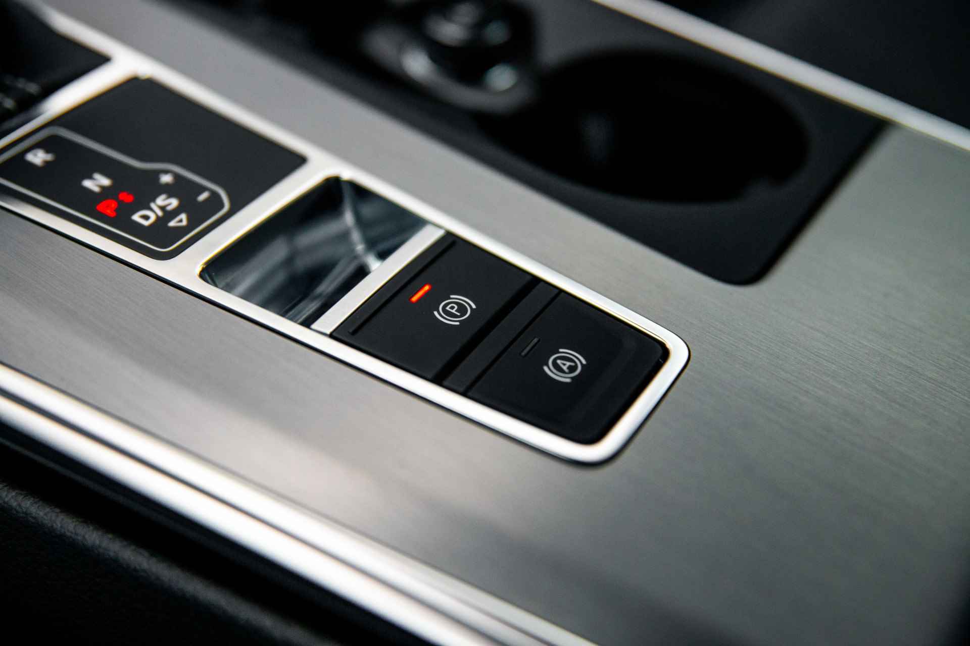 Audi A6 Avant 40 TFSI 204pk S edition Competition | Panoramadak | Stoelverwarming | Afgevlakt stuur | - 47/64