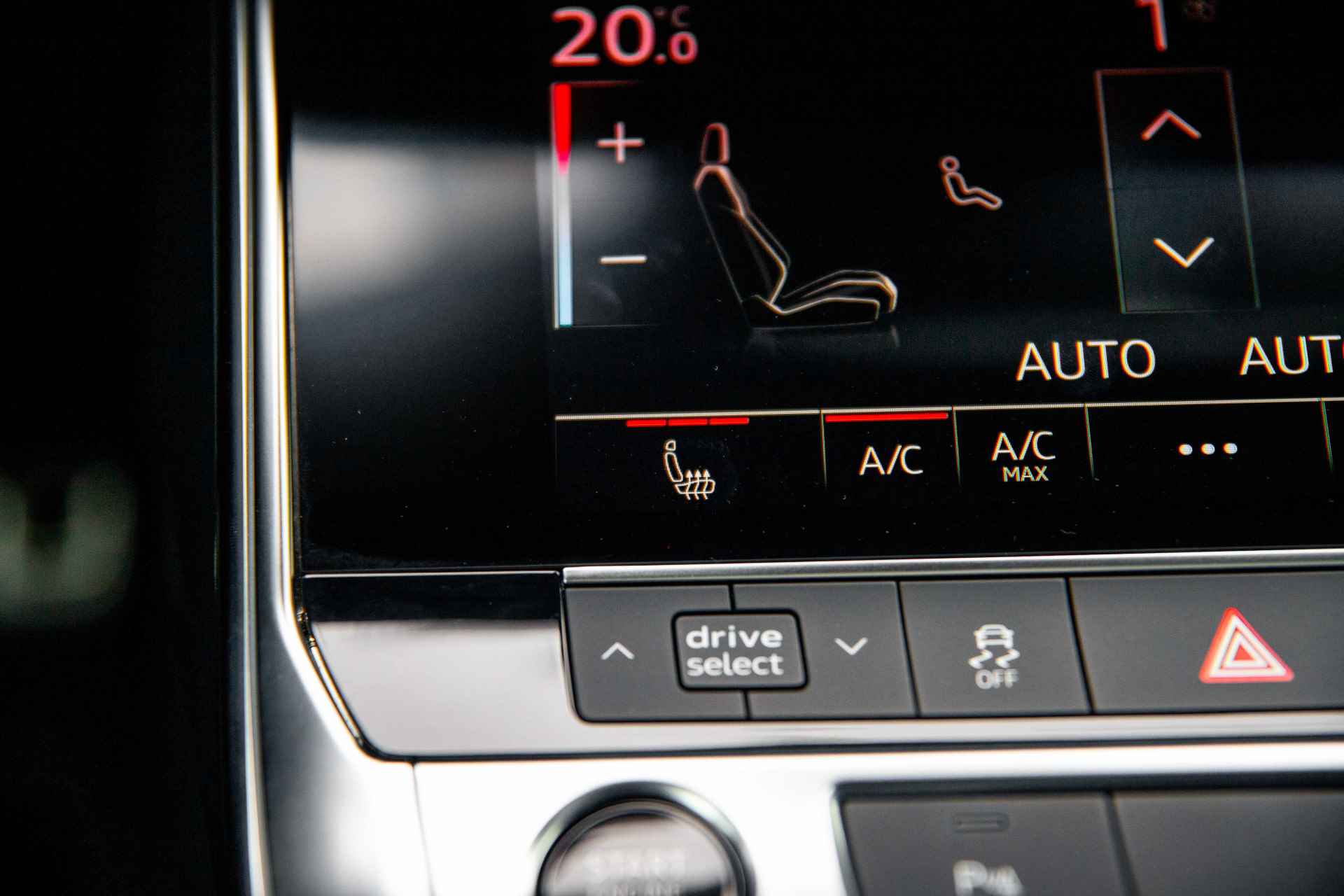 Audi A6 Avant 40 TFSI 204pk S edition Competition | Panoramadak | Stoelverwarming | Afgevlakt stuur | - 51/64