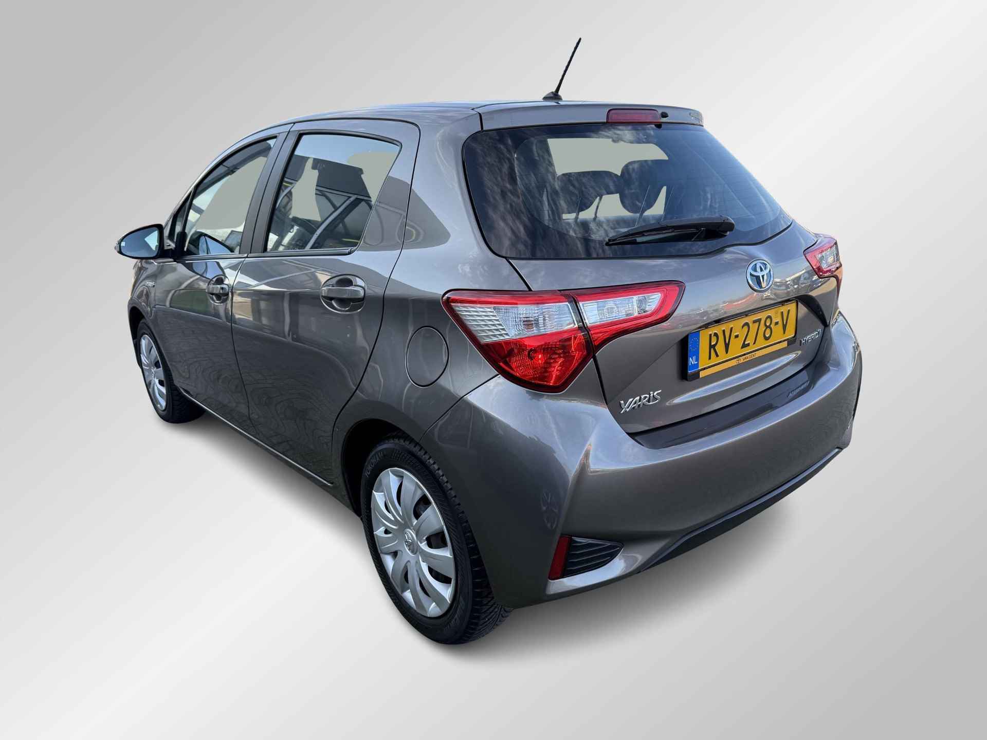 Toyota Yaris 1.5 Hybrid Aspiration | Navigatie - 4/18