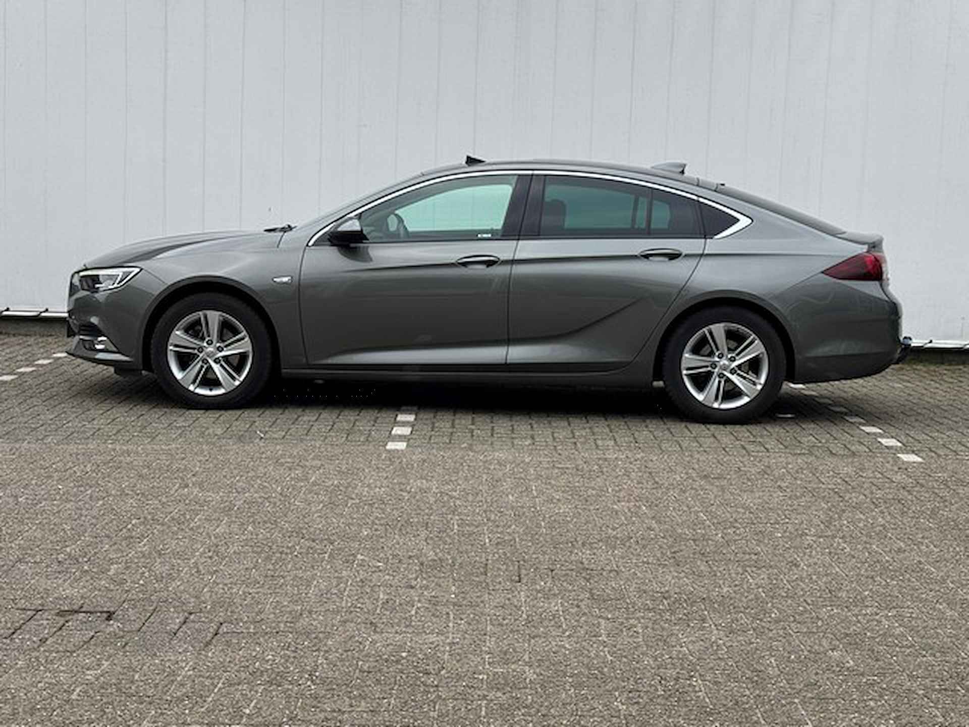 Opel Insignia Grand Sport 1.5 Turbo 165pk Innovation met Schuifdak, Groot-Navi/Camera, Led, AGR, Trekhaak - 3/26