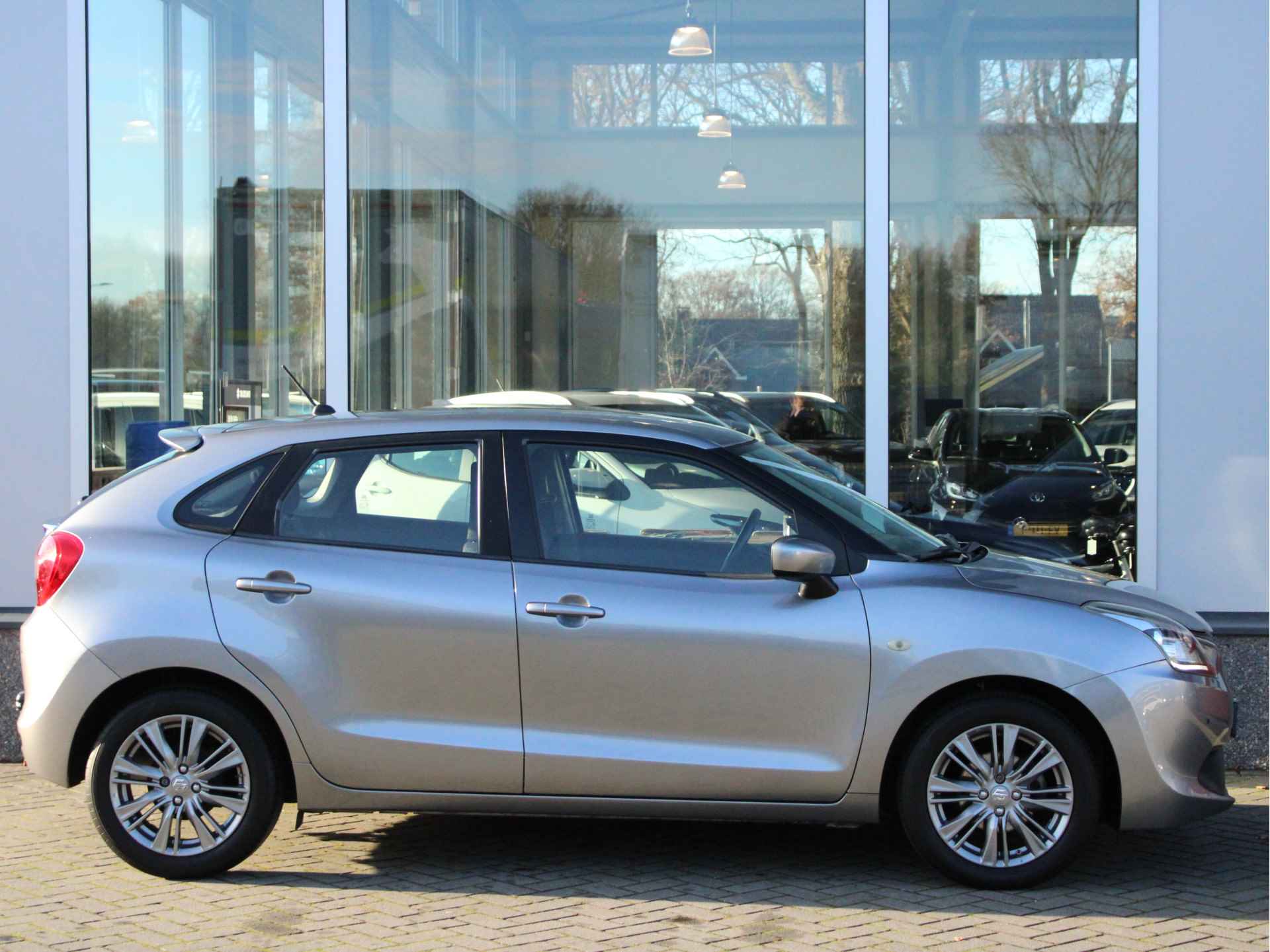 Suzuki Baleno 1.2 Exclusive Automaat Trekhaak, Navigatie, Stoelverwarming, Bluetooth, Airco - 13/27