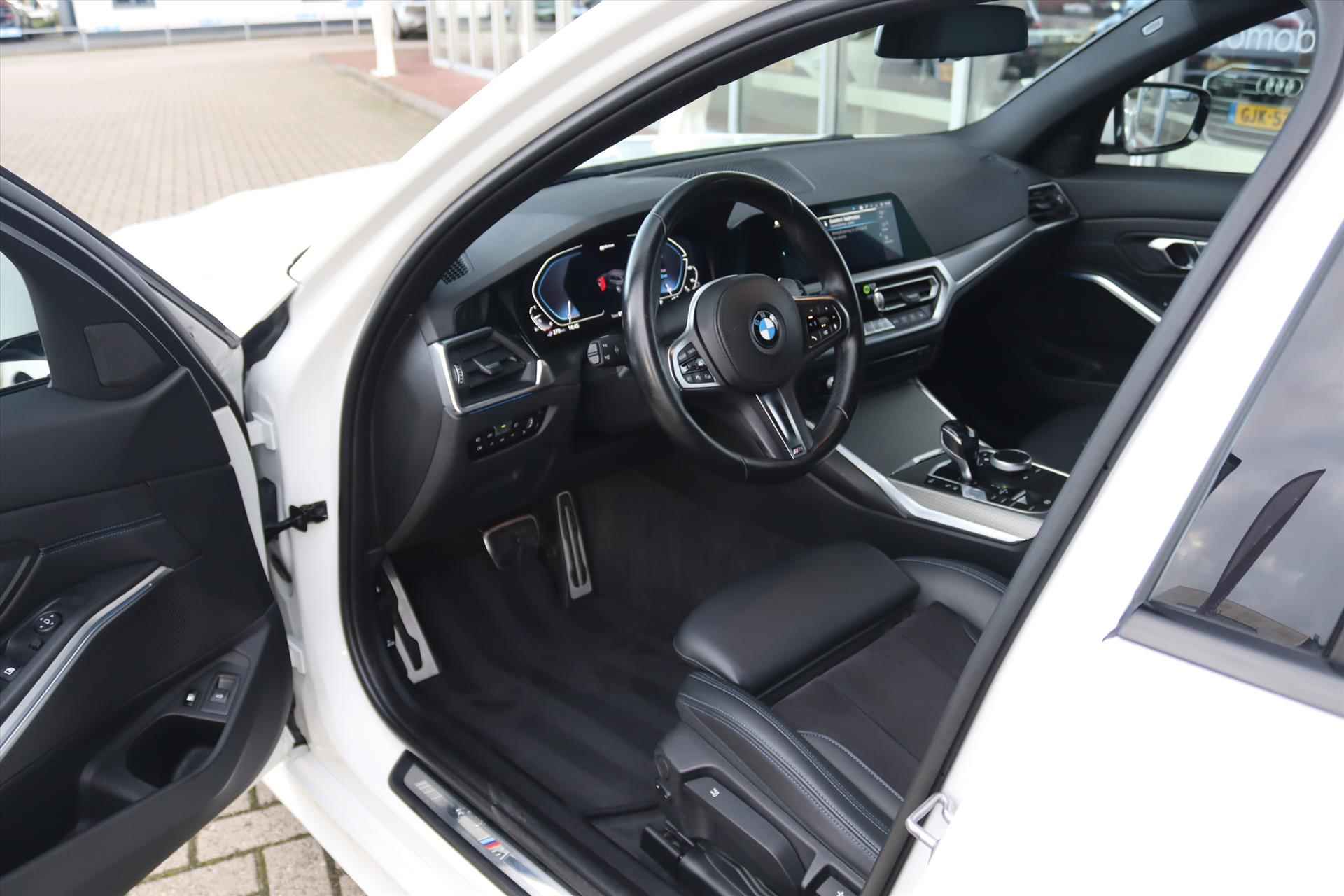 BMW 3-Serie Touring (g21) 330e 292PK AUTOMAAT M-SPORT SHADOW LINE |  Navi | Adapt.Cruise | Sfeerverlichting | Live Cockpit | - 5/68