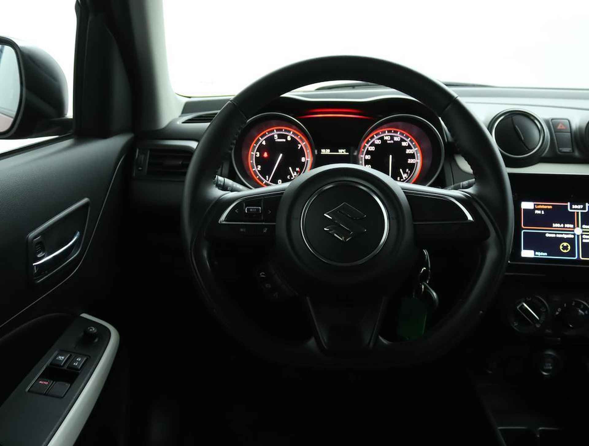 Suzuki Swift 1.2 Select Smart Hybrid | Sportline | Airco | Navigatie | achteruitrijcamera |Lichtmetalen velgen | Stoelverwarming | - 40/47