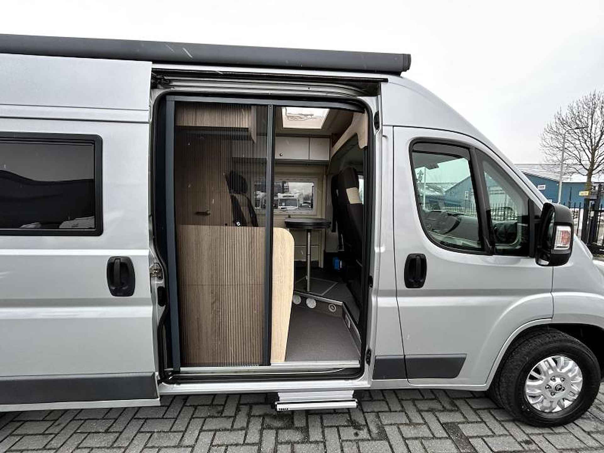 Clever Van 600 Dwarsbed/6.0m/Euro-6/2018 - 8/24