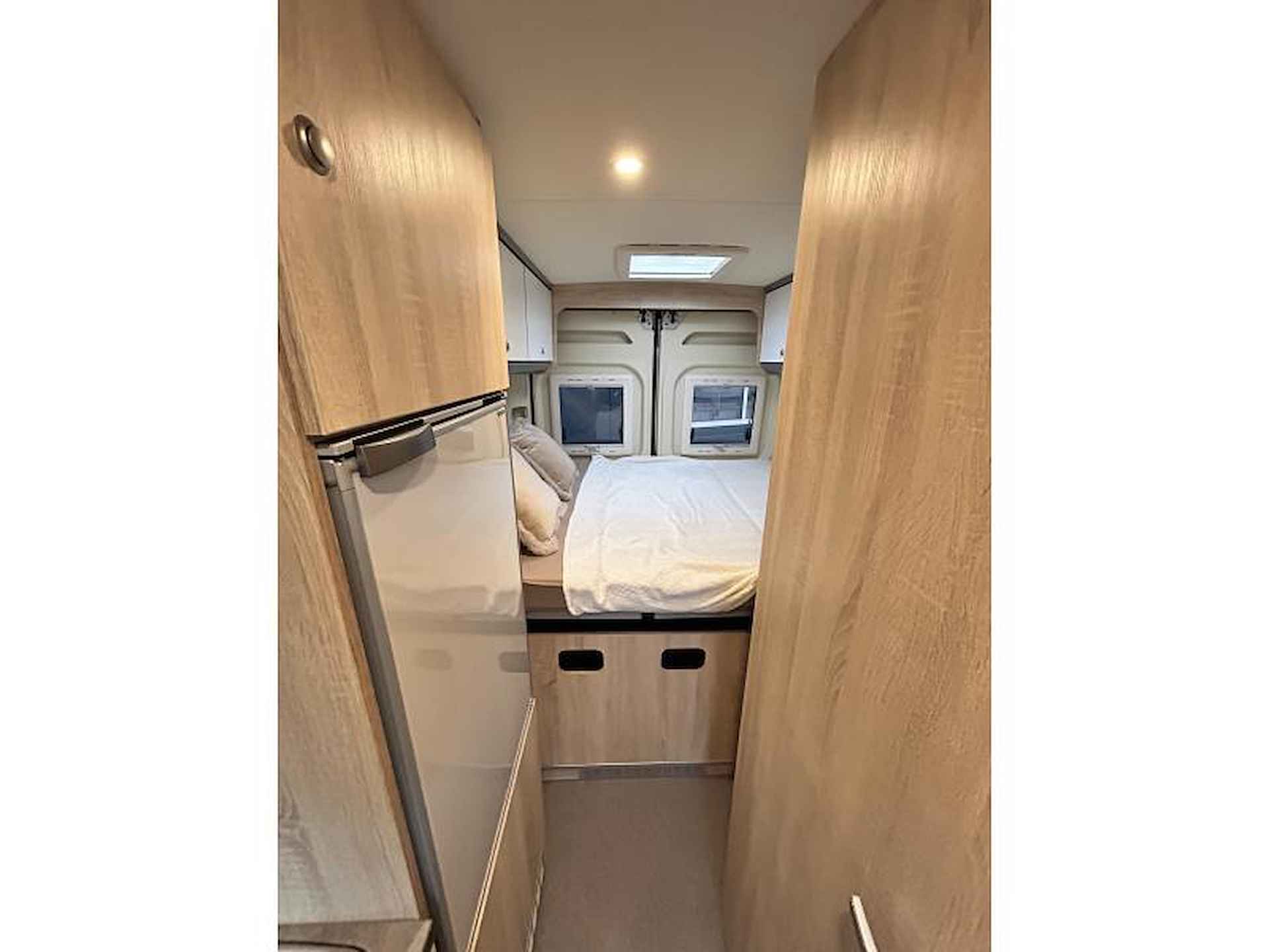 Clever Van 600 Dwarsbed/6.0m/Euro-6/2018 - 20/24