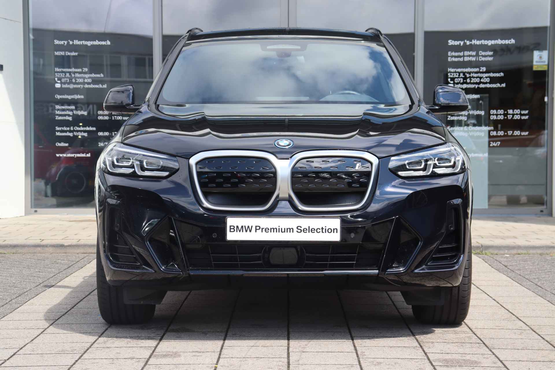 BMW iX3 High Executive 80 kWh / Sportstoelen / Adaptieve LED / Driving Assistant Professional / Adaptief onderstel / Live Cockpit Professional / Parking Assistant - 3/35