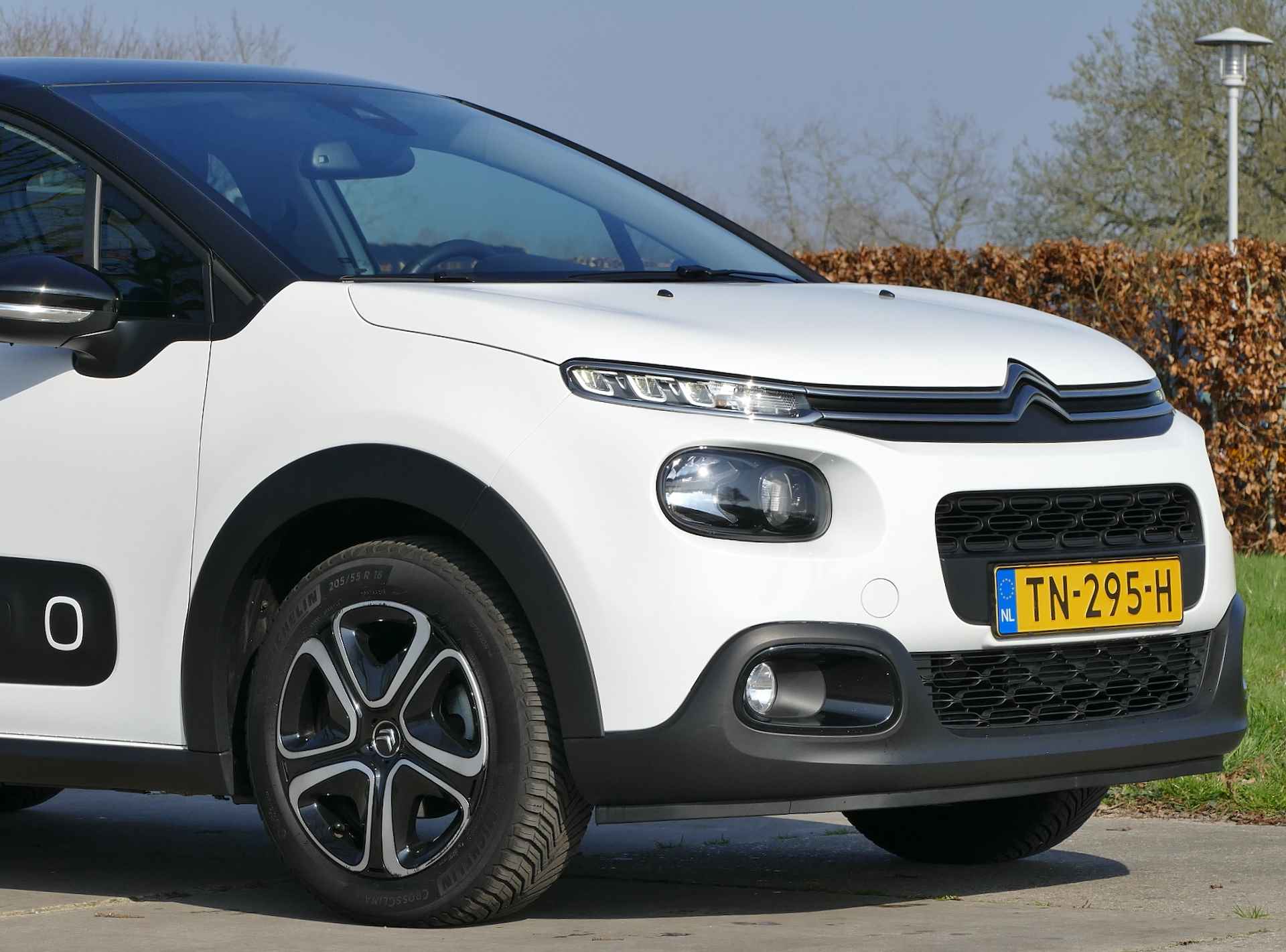 Citroën C3 1.2 PureTech Feel Edition | navigatie | all-season-banden - 3/40
