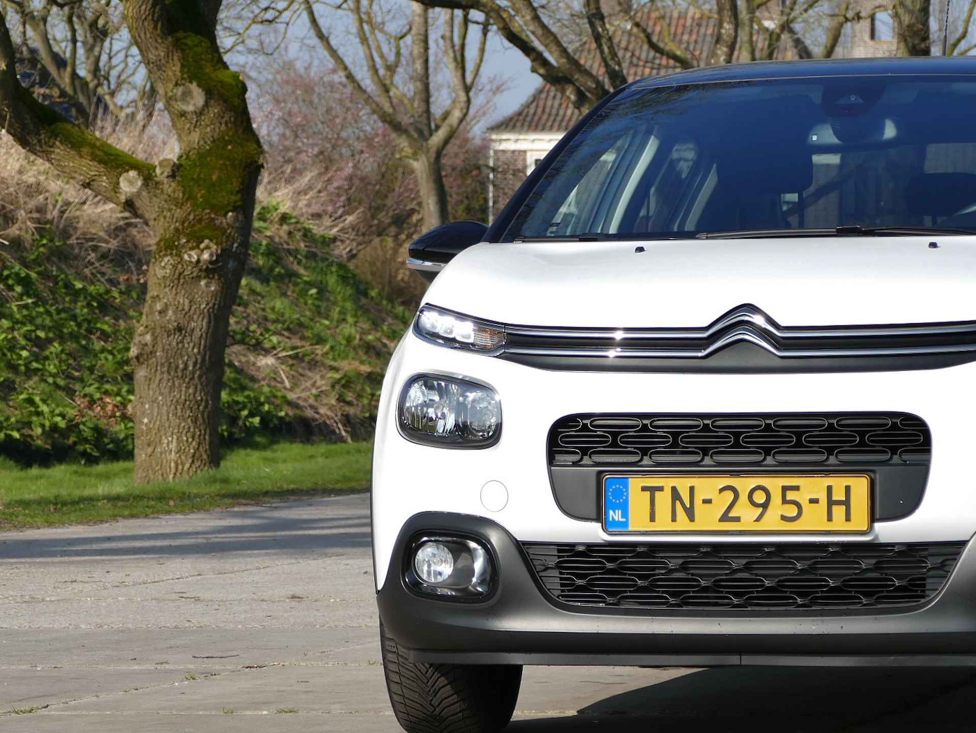 Citroën C3 1.2 PureTech Feel Edition | navigatie | all-season-banden - 33/40
