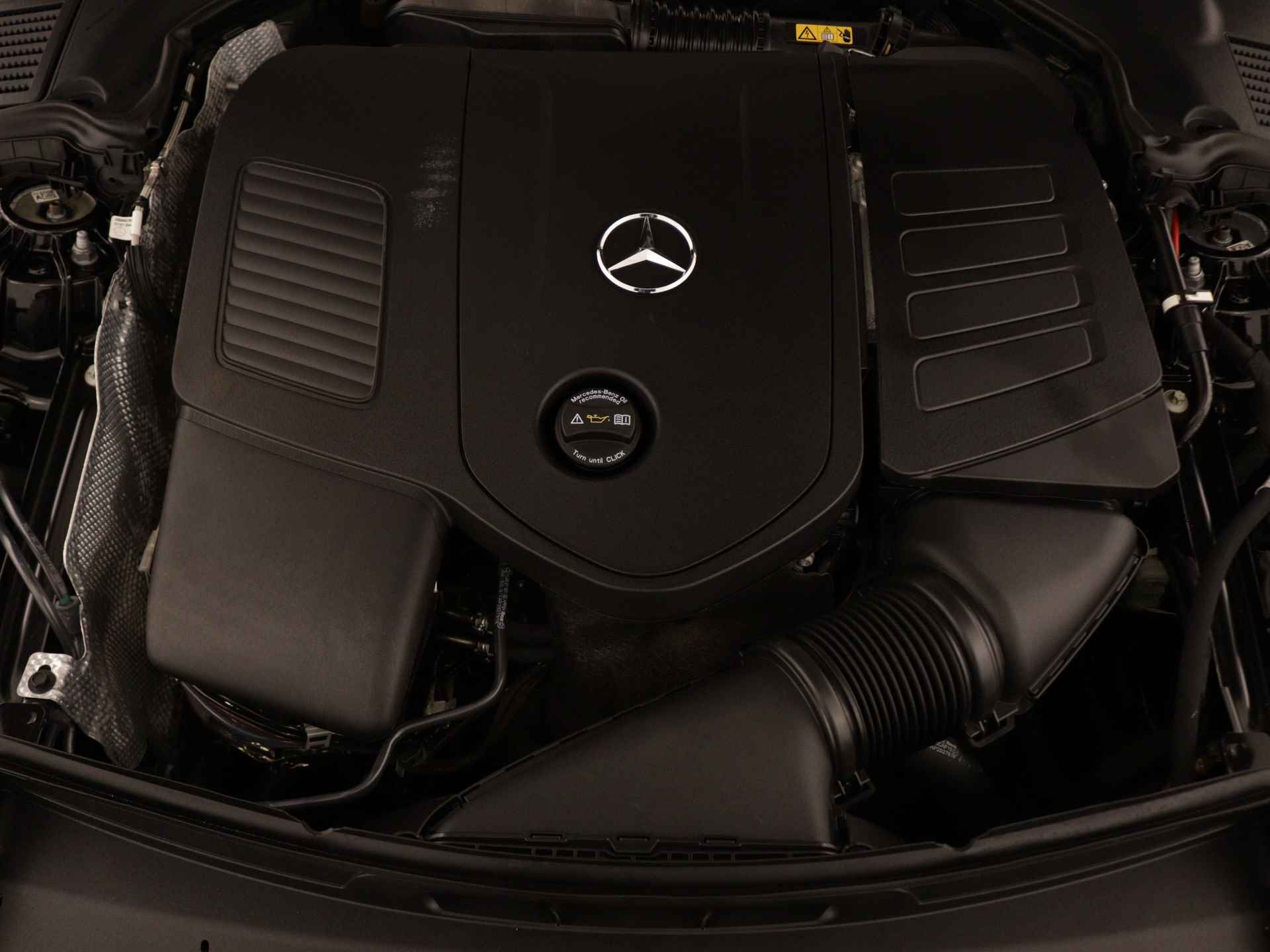 Mercedes-Benz C-Klasse 180 Luxury Line AMG lichtmetalen velgen | Navigatie | MBUX | Parking support | Trekhaak elct wegklapbaar | inclusief 24 maanden MB Certified garantie voor europa - 36/38