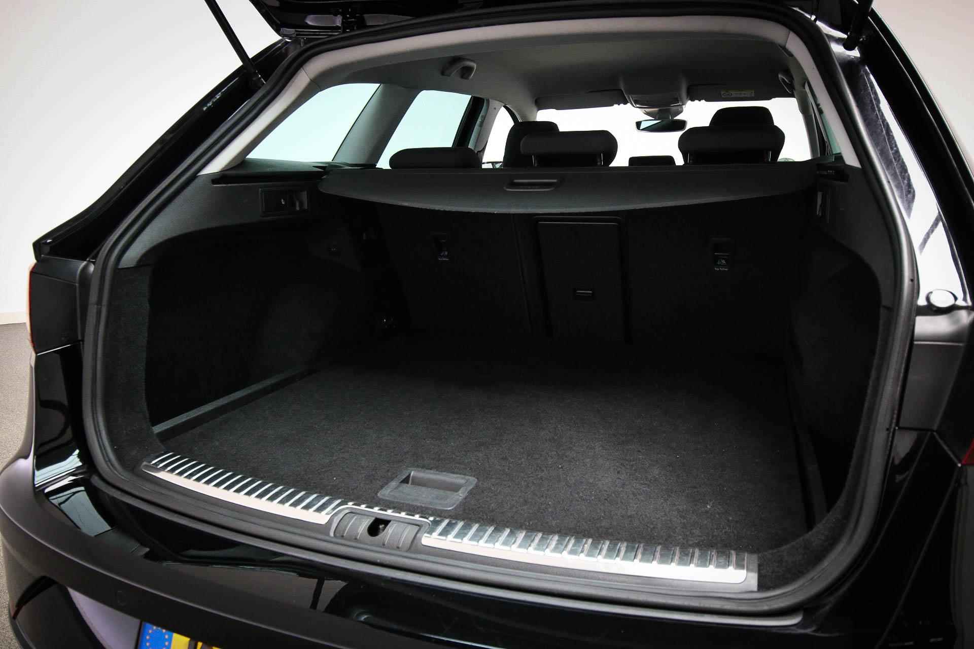 SEAT Leon ST 1.0 EcoTSI Style Business Intense | AUTOMAAT | NAVIGATIE | DAB | FULL LINK - 8/52