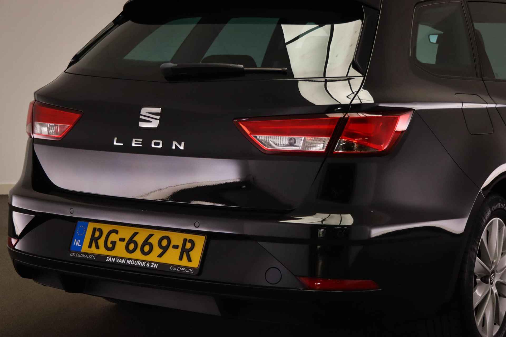 SEAT Leon ST 1.0 EcoTSI Style Business Intense | AUTOMAAT | NAVIGATIE | DAB | FULL LINK - 15/52