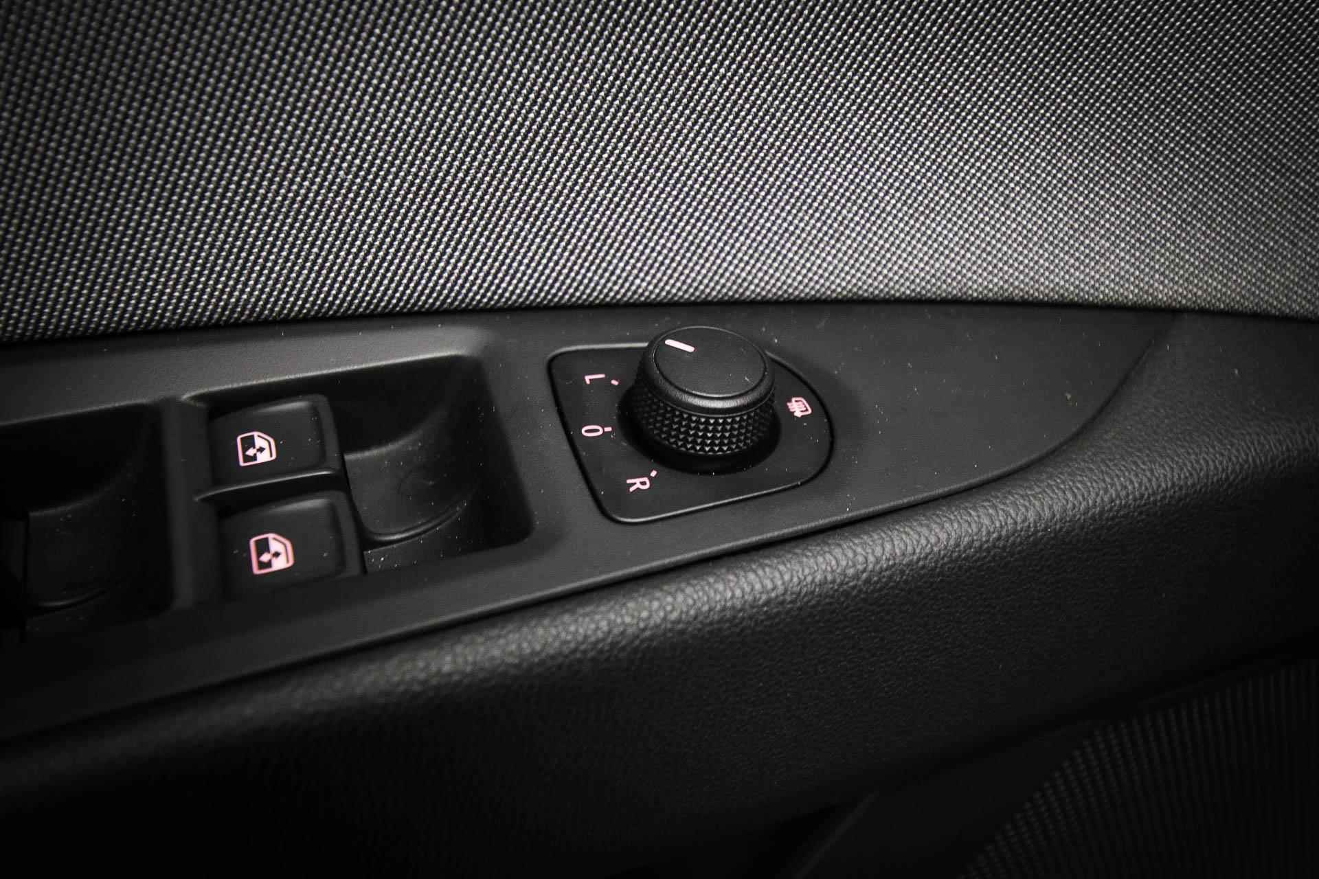 SEAT Leon ST 1.0 EcoTSI Style Business Intense | AUTOMAAT | NAVIGATIE | DAB | FULL LINK - 21/52