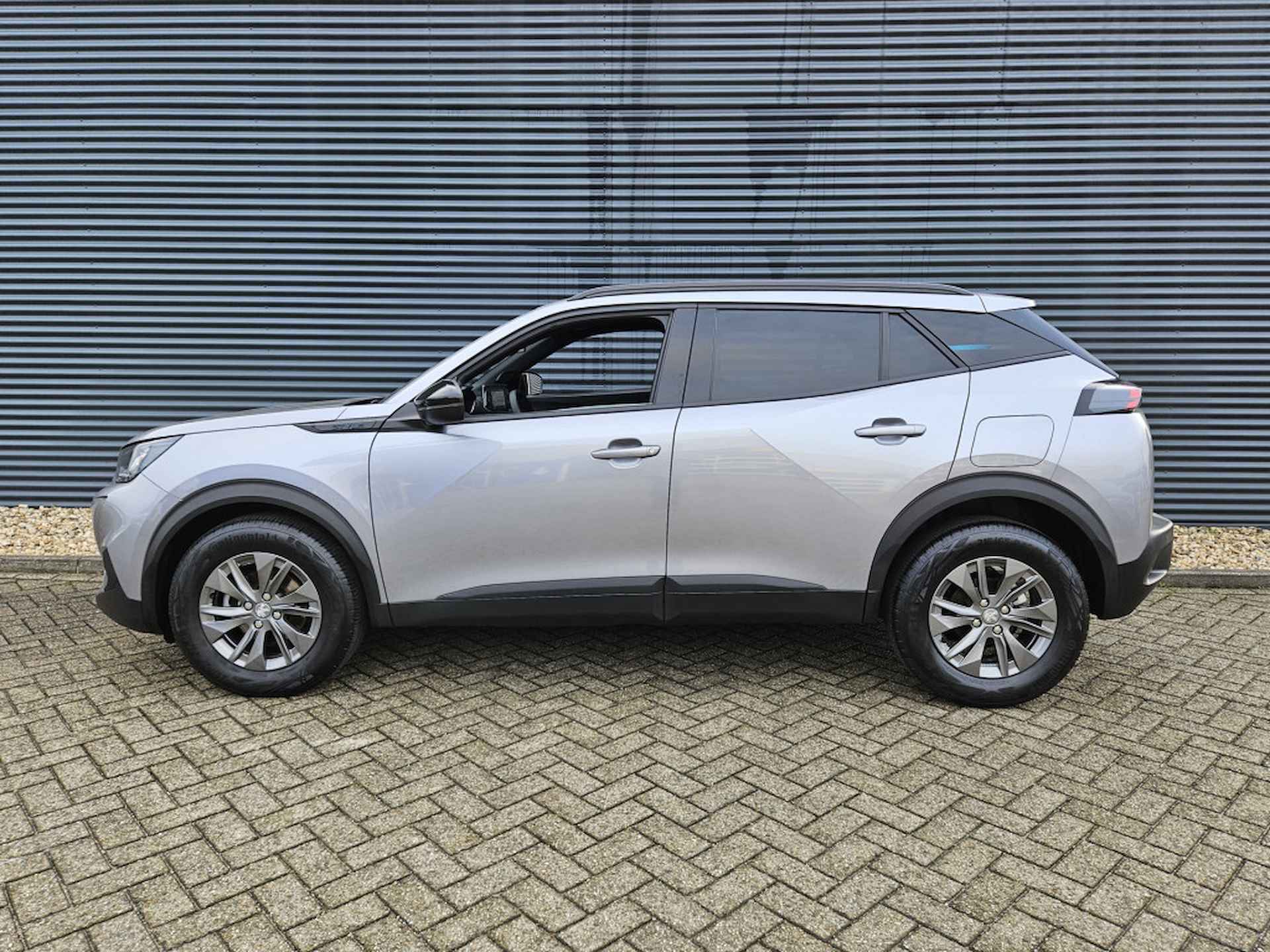 Peugeot 2008 1.2 PureTech Style | Navigatie | Climate Control - 5/34