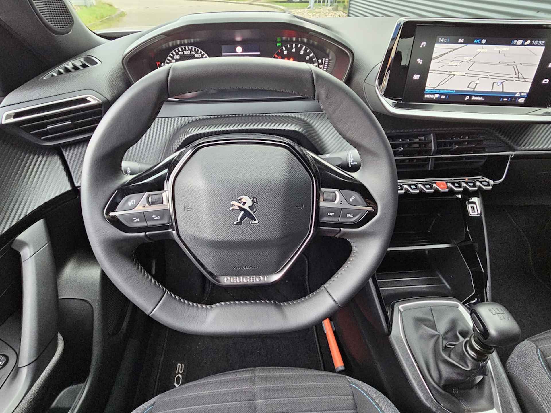 Peugeot 2008 1.2 PureTech Style | Navigatie | Climate Control - 30/34