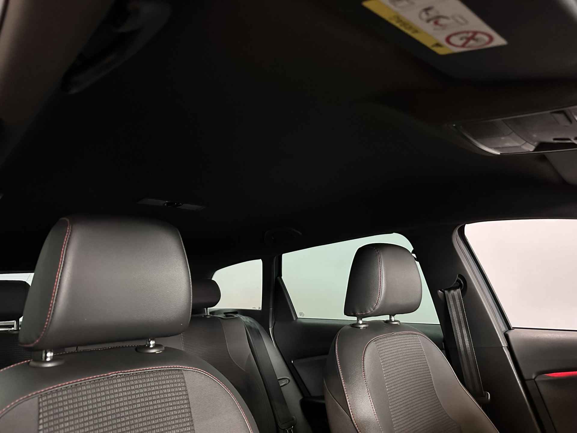 SEAT León ST 1.5 TSI FR Business Intense Airco ECC | Trekhaak | Beats | Camera | Adaptive cruise | Navigatie | Apple Carplay Android Auto | Isofix | - 29/42