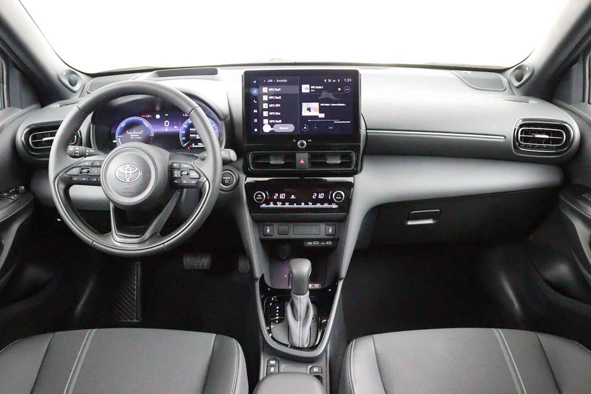 Toyota Yaris Cross Hybrid 130 Launch Edition | 130 PK | Stuurwielverwarming | Elektrisch bedienbare achterklep | 10 Jaar Garantie | Direct Leverbaar | - 12/55