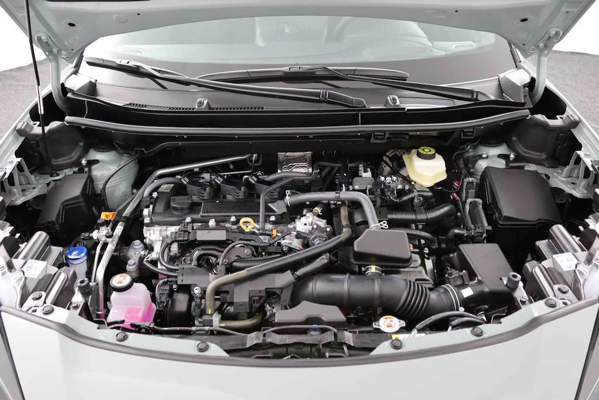 Toyota Yaris Cross Hybrid 130 Launch Edition | 130 PK | Stuurwielverwarming | Elektrisch bedienbare achterklep | 10 Jaar Garantie | Direct Leverbaar | - 35/55