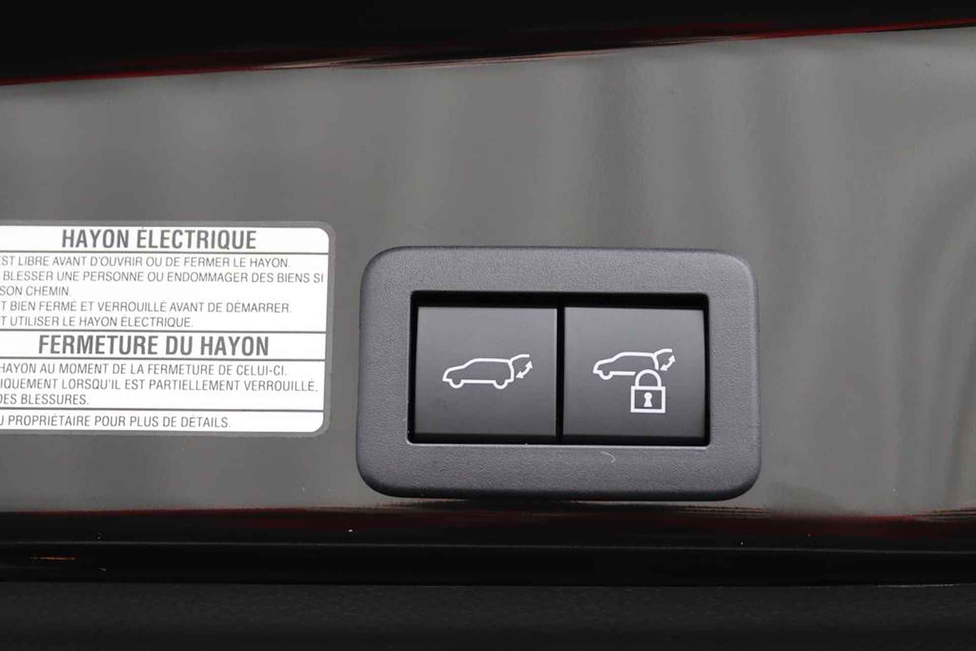 Toyota Yaris Cross Hybrid 130 Launch Edition | 130 PK | Stuurwielverwarming | Elektrisch bedienbare achterklep | 10 Jaar Garantie | Direct Leverbaar | - 45/55