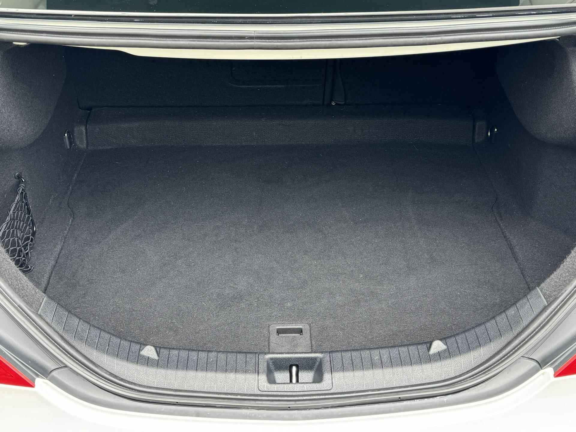Mercedes-Benz CLA-klasse 180 Prestige Parksensors V+A Sportstoelen Leder/Stof Automatische verl. Airco Led Achterlichten - 15/43